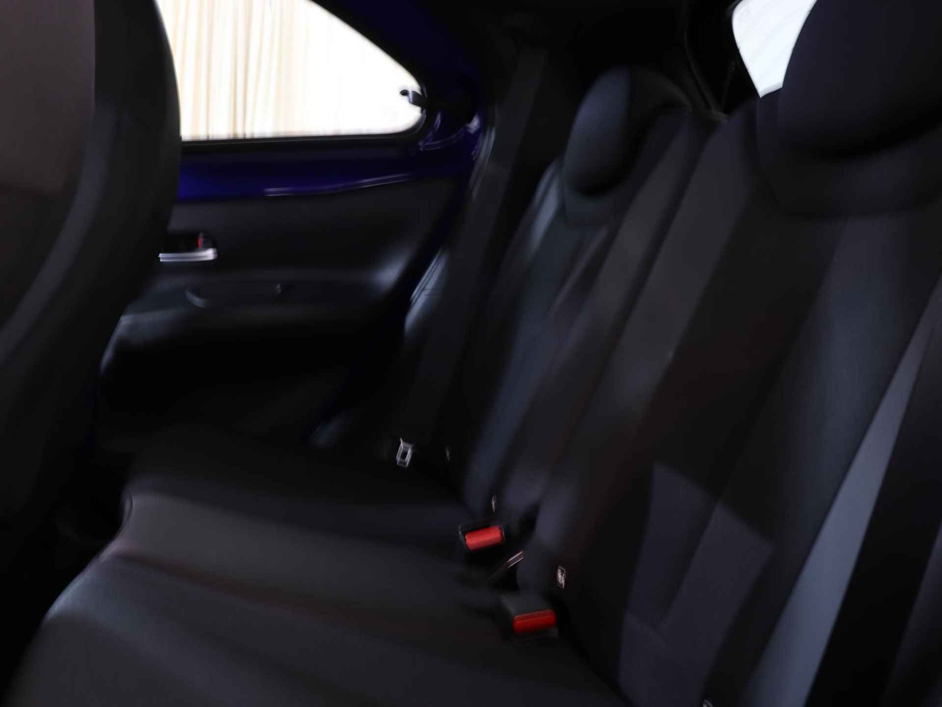 Toyota Aygo X 1.0 VVT-i MT envy, JBL, Apple carplay, Android auto !! - 26/31