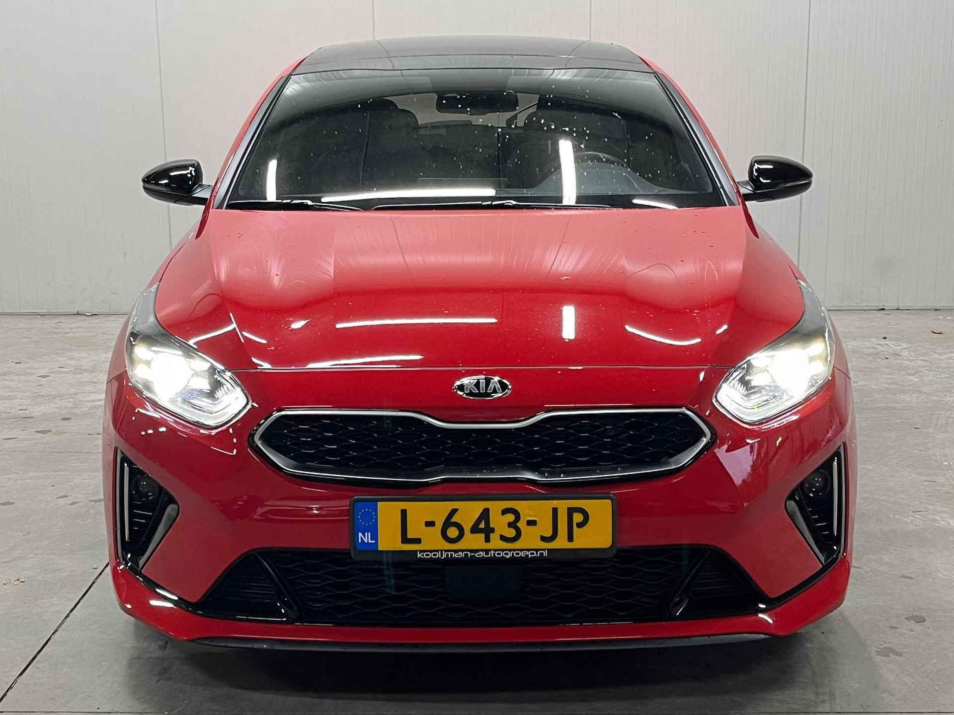 Kia ProCeed 1.4 T-GDI GT-PlusLine | Schuif/Kanteldak | Stoel/Stuurverwarming | JBL | Sportstoelen | LM Velgen | Elektrische Stoelen | Enz... - 3/39