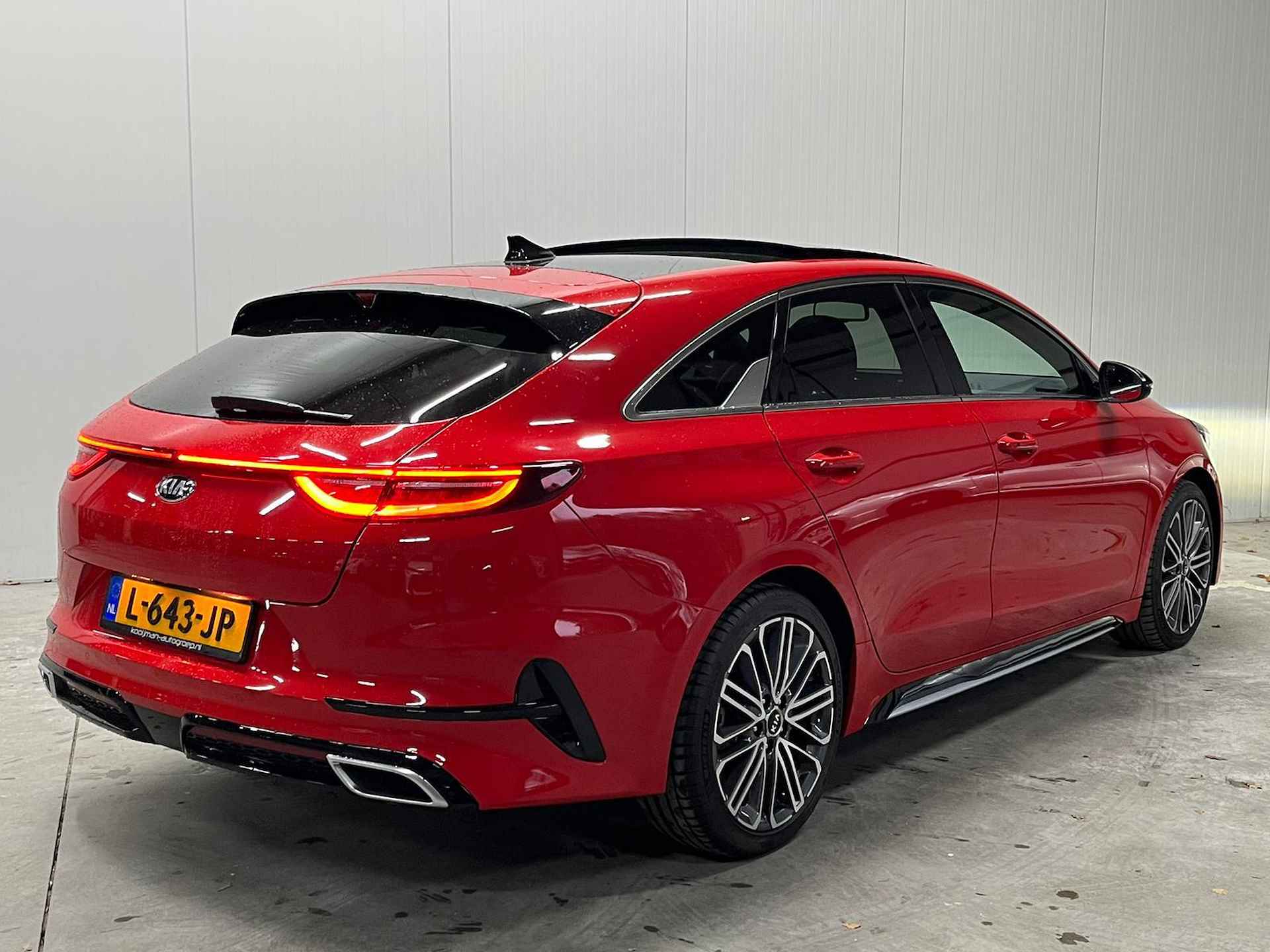 Kia ProCeed 1.4 T-GDI GT-PlusLine | Schuif/Kanteldak | Stoel/Stuurverwarming | JBL | Sportstoelen | LM Velgen | Elektrische Stoelen | Enz... - 6/39