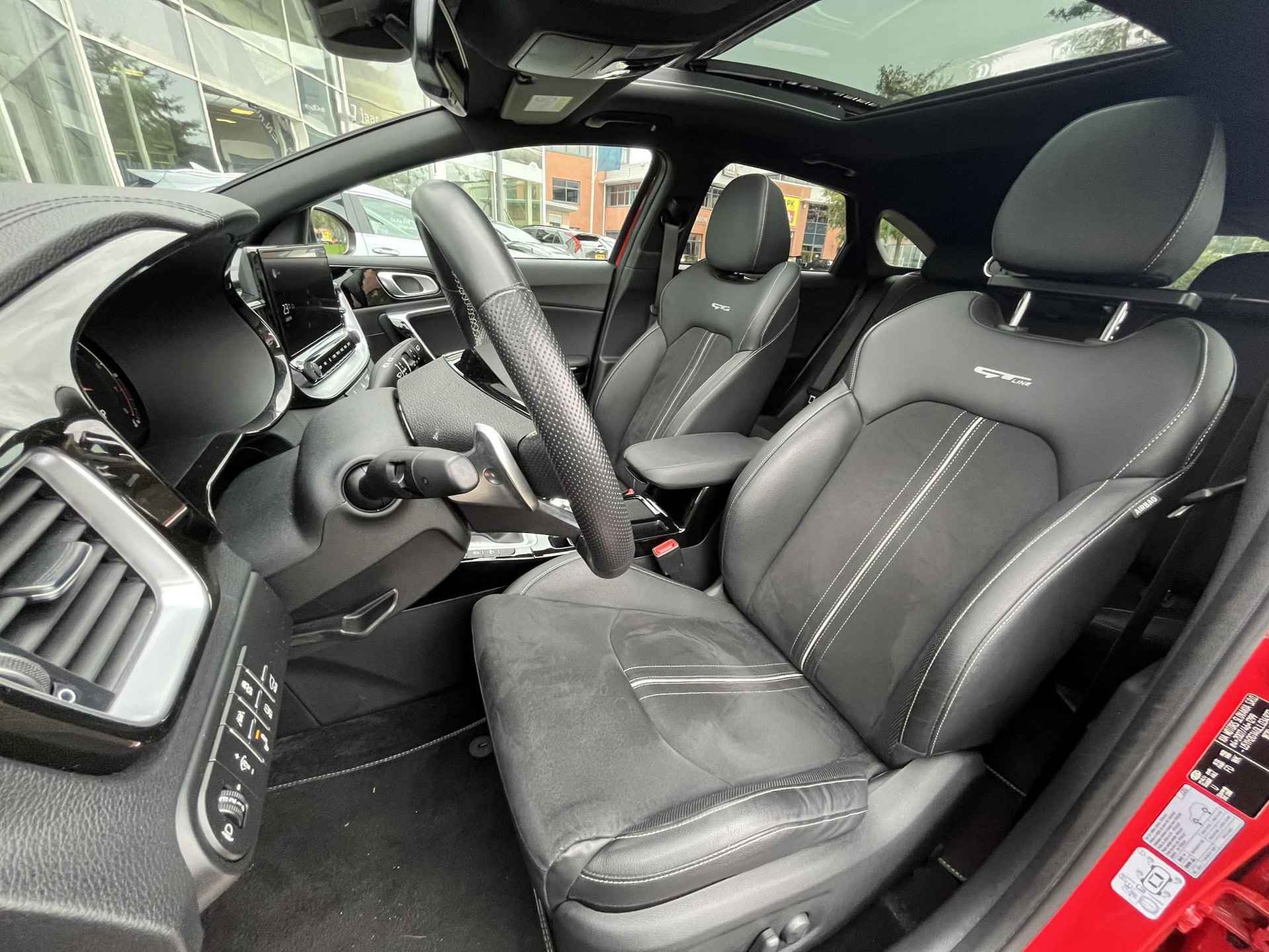 Kia ProCeed 1.4 T-GDI GT-PlusLine | Schuif/Kanteldak | Stoel/Stuurverwarming | JBL | Sportstoelen | LM Velgen | Elektrische Stoelen | Enz... - 9/39