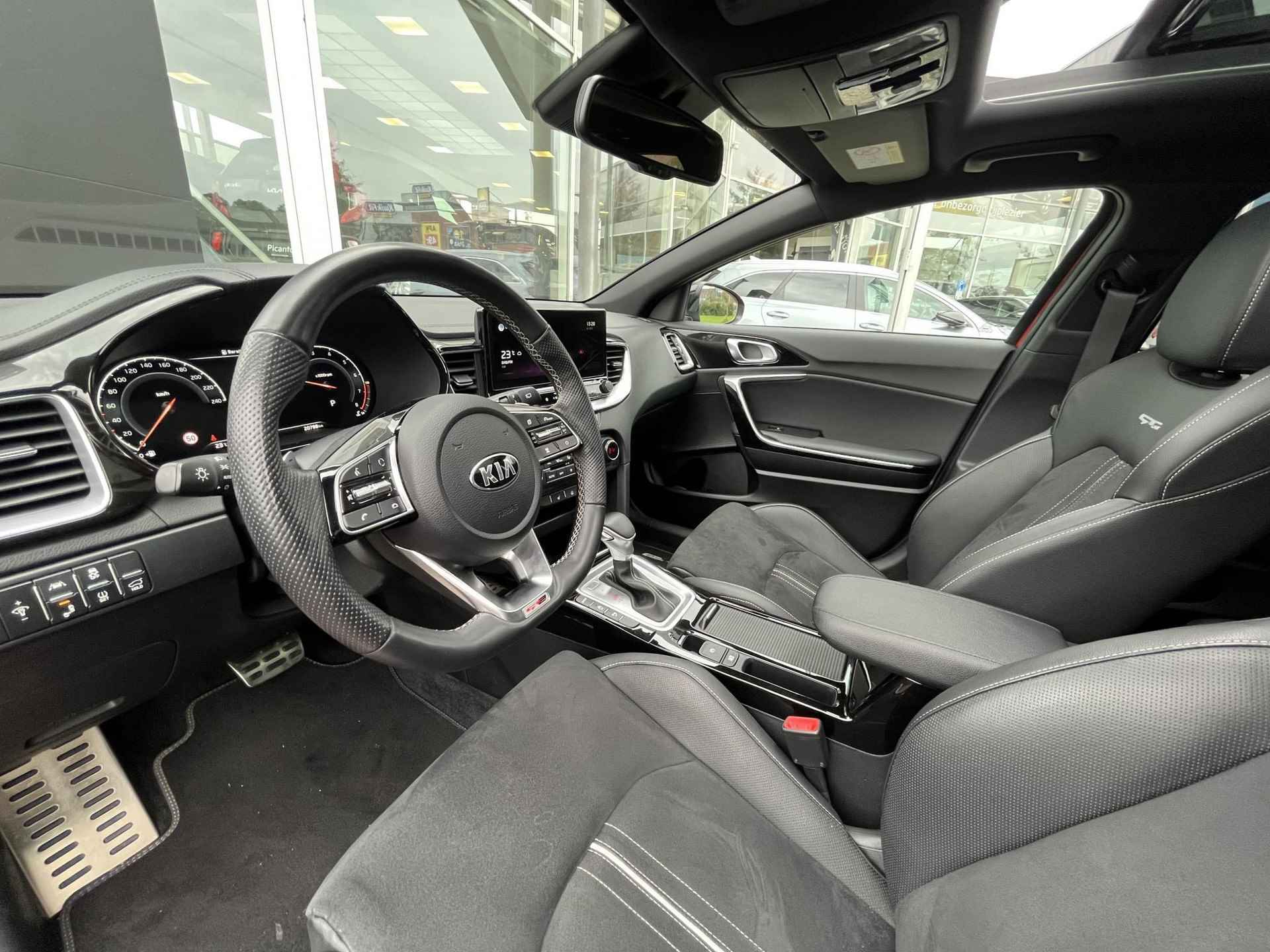 Kia ProCeed 1.4 T-GDI GT-PlusLine | Schuif/Kanteldak | Stoel/Stuurverwarming | JBL | Sportstoelen | LM Velgen | Elektrische Stoelen | Enz... - 10/39