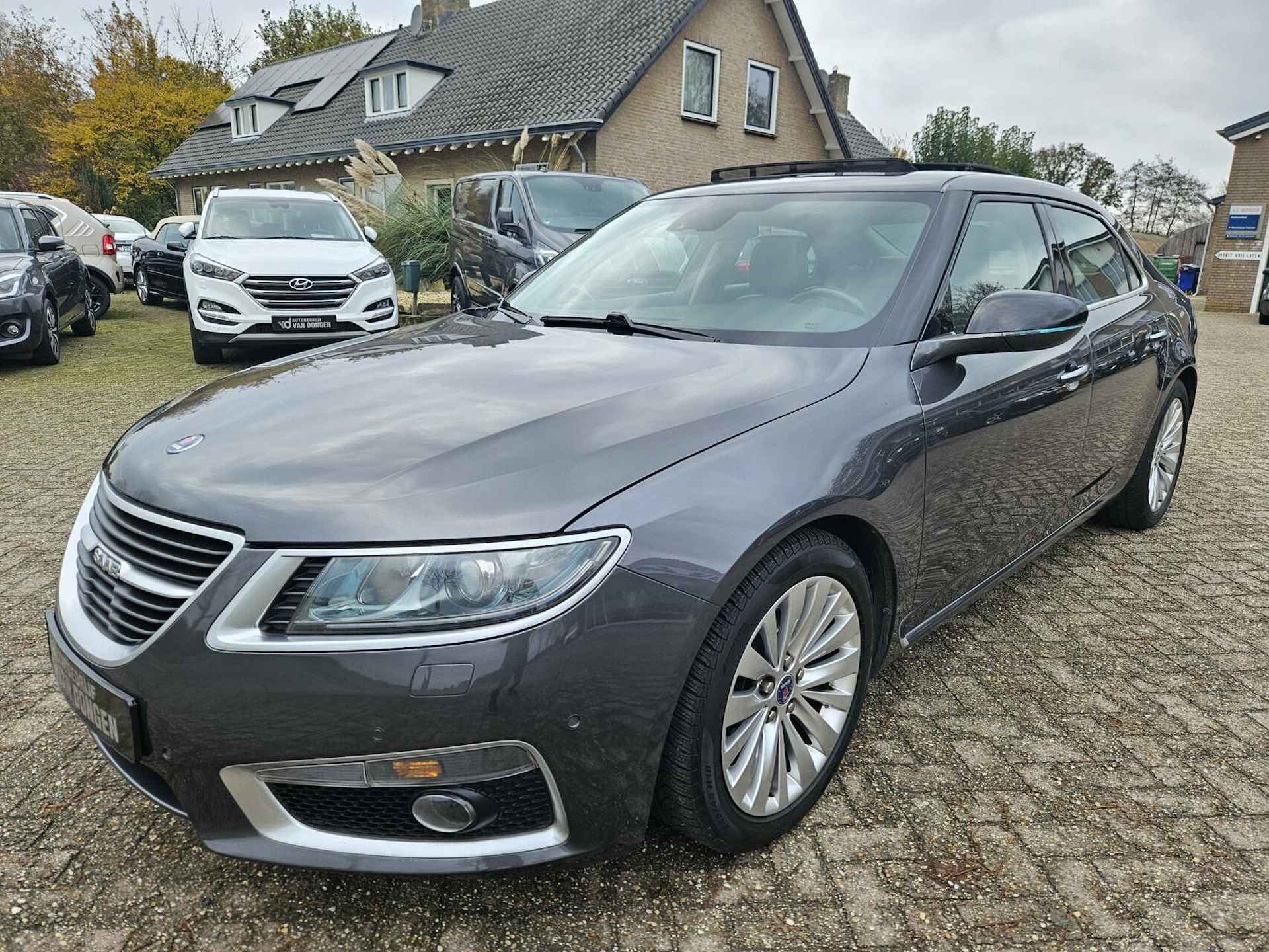 Saab 9-5 2.0T Aero Automaat | Panorama / 2011 / 220 PK / 1é Eigenaar - 12/35