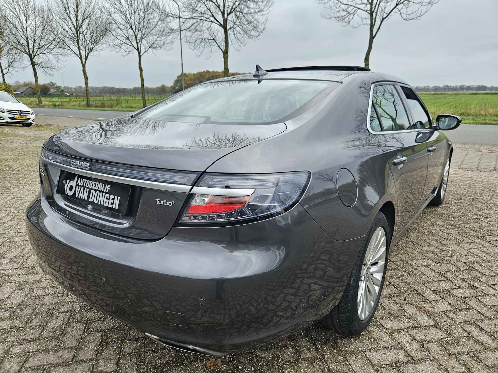 Saab 9-5 2.0T Aero Automaat | Panorama / 2011 / 220 PK / 1é Eigenaar - 15/35