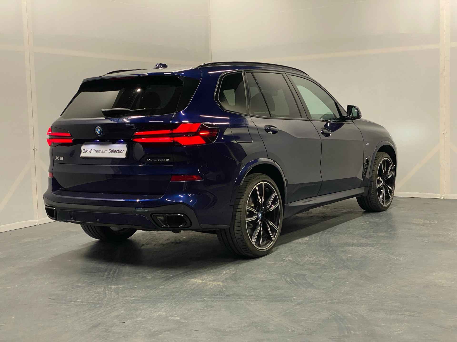 BMW X5 xDrive50e Business Edition Plus M-Sport Pro | Driving Assistant Professional | 22 inch | Trekhaak | Harman Kardon | - 3/18