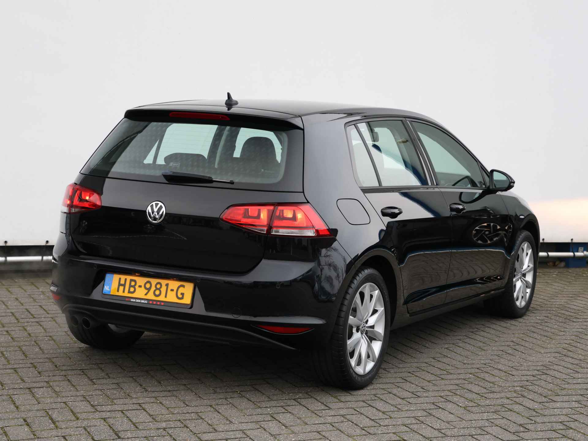 Volkswagen Golf 1.4 TSI Business Edition 125pk | Navigatie | Camera | Cruise control | Stoelverwarming Ergo stoelen - 5/38