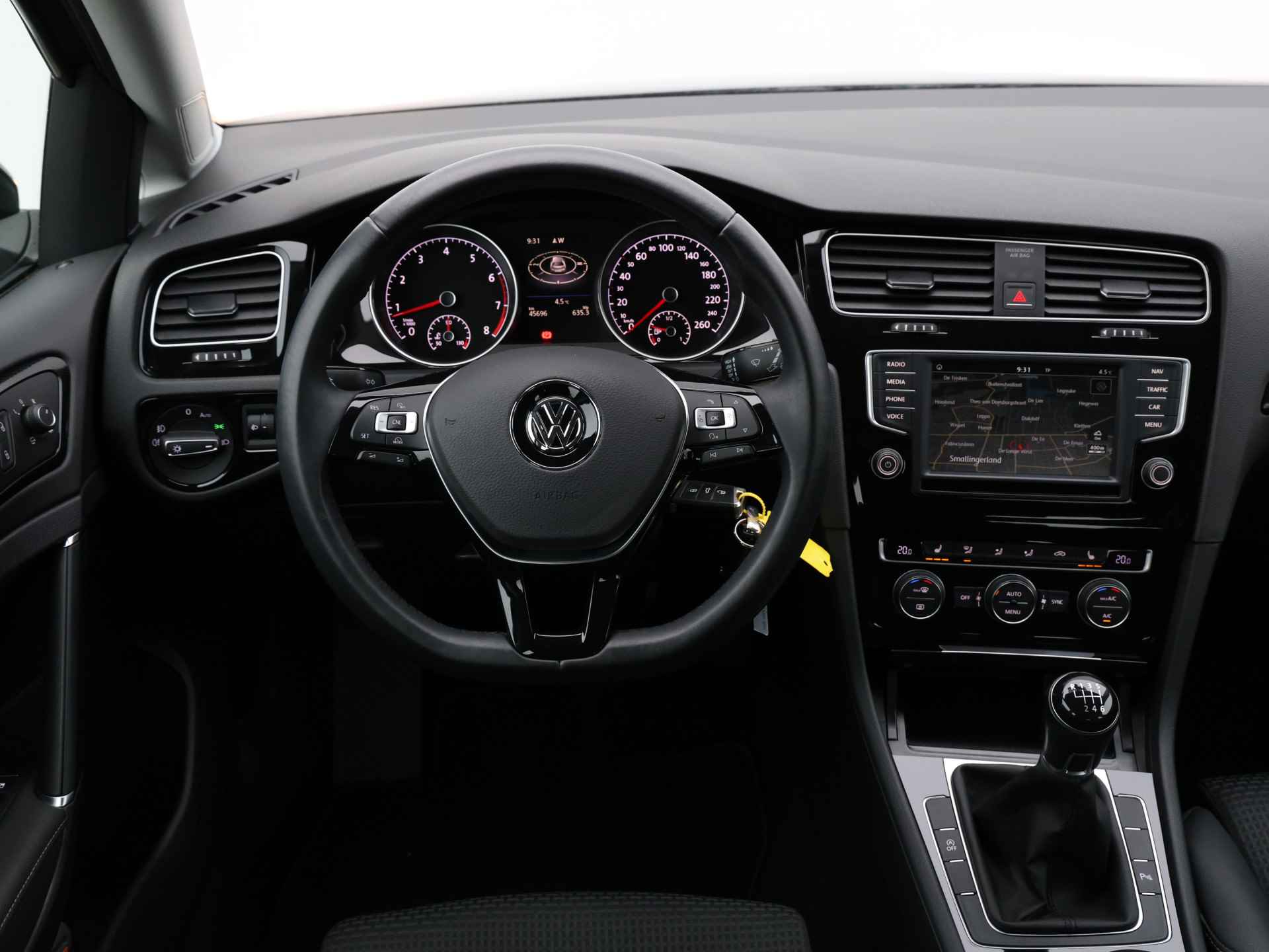 Volkswagen Golf 1.4 TSI Business Edition 125pk | Navigatie | Camera | Cruise control | Stoelverwarming Ergo stoelen - 22/38