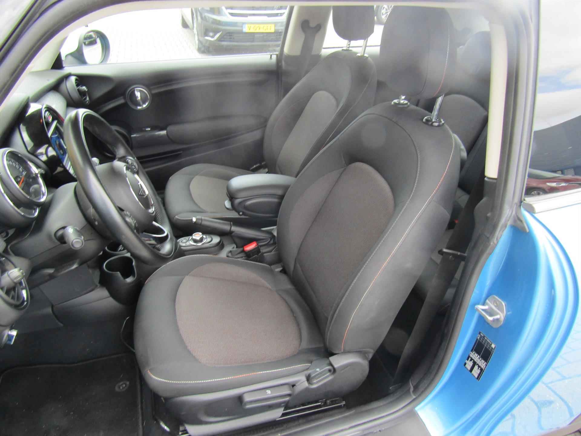 MINI Cooper 1.5 136pk Cooper / Navigatie / Cruise-Control / 18'' Lmv / Nederlandse Auto - 17/30