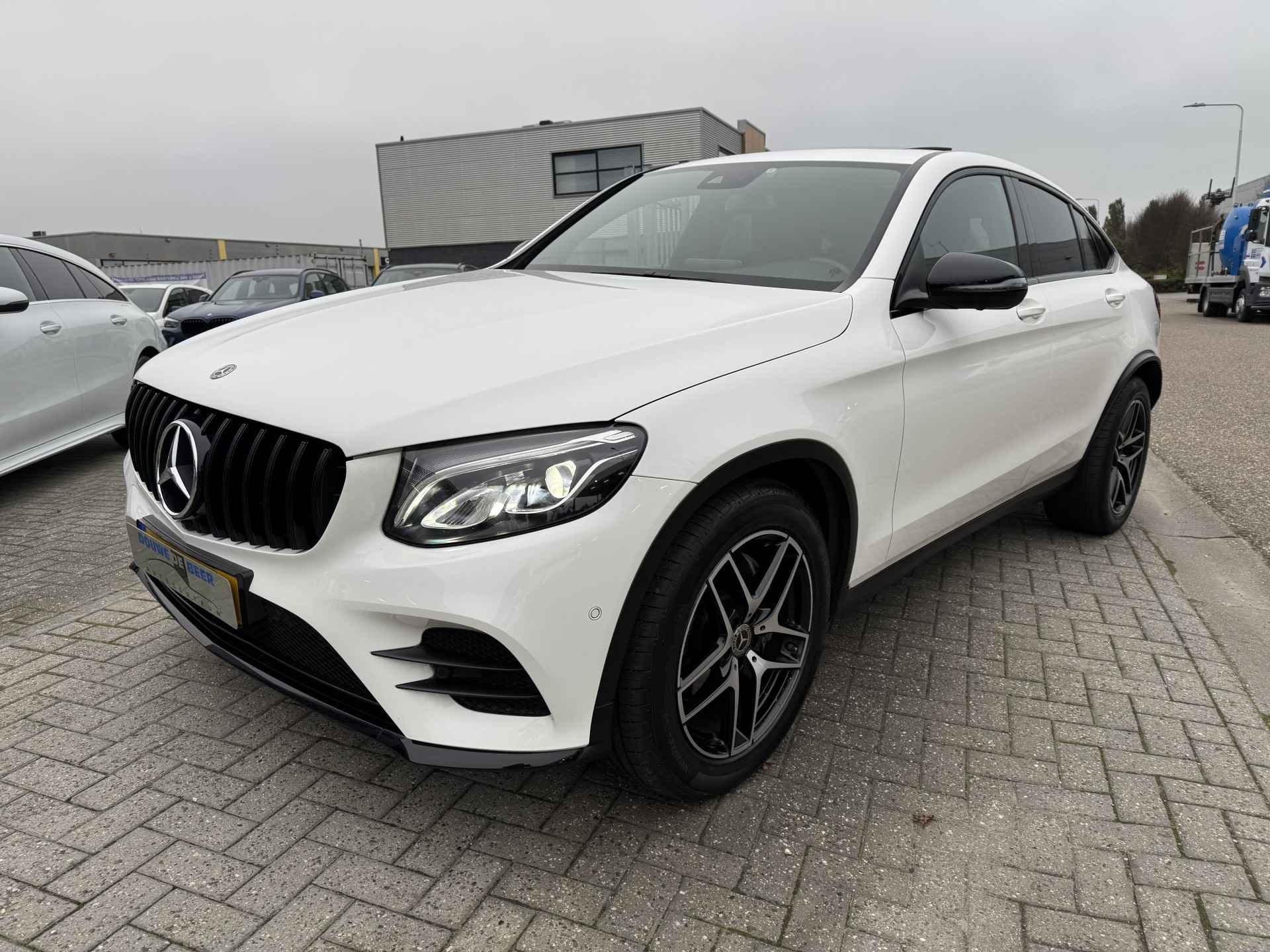 Mercedes-Benz GLC Coupé 250 4MATIC AMG Schuifdak | Trekhaak | Stoelverw. | Night | Spoorpakket - 5/33