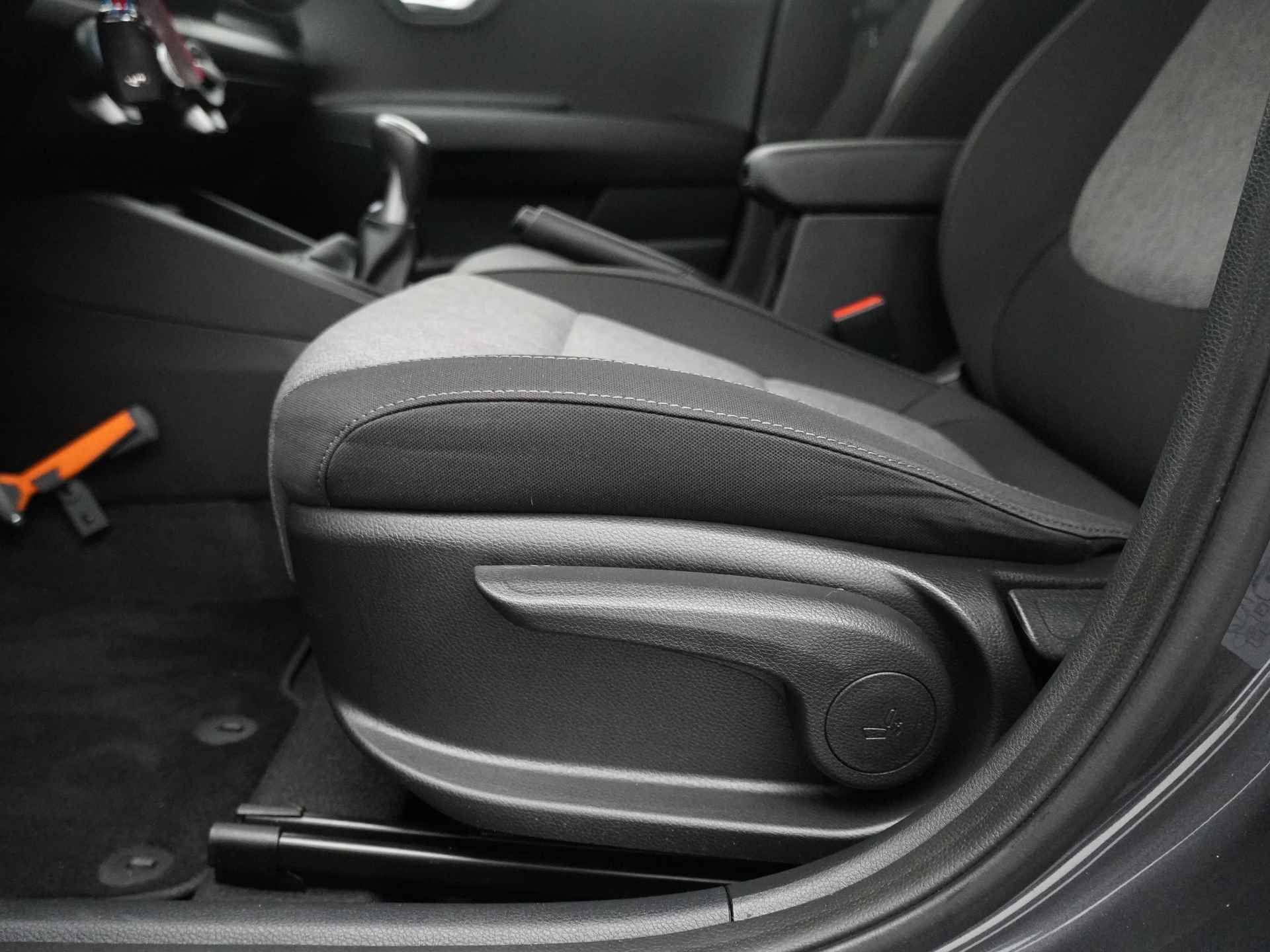 Kia Stonic 1.0 T-GDi DynamicLine - Airco - Apple/Android Carplay - Navigatie - Cruise Control - Fabrieksgarantie Tot 2025 - 16/44