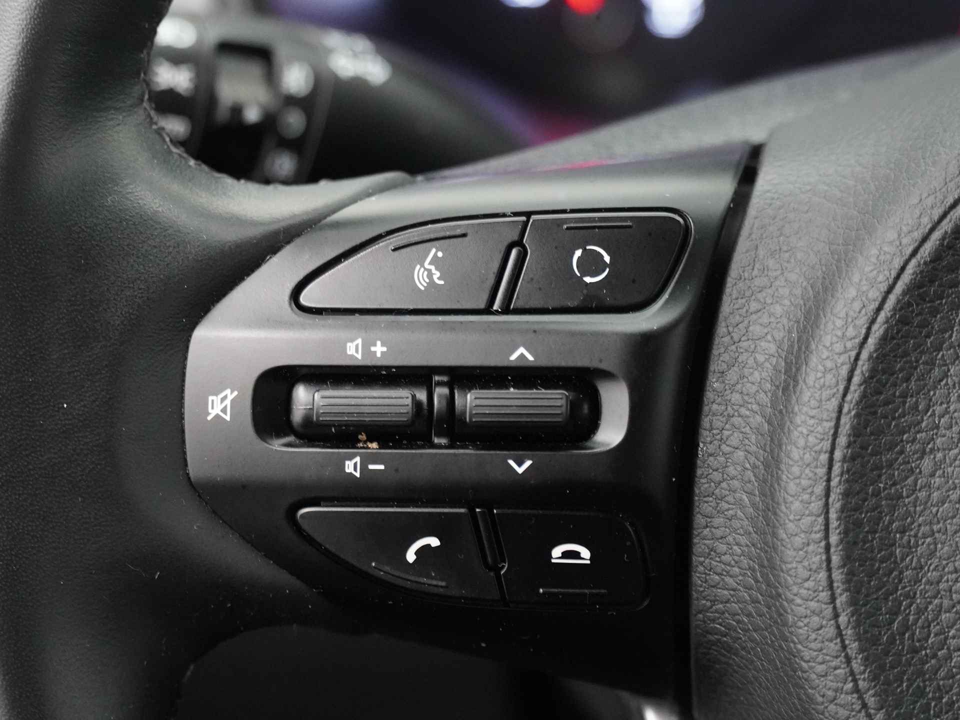 Kia Stonic 1.0 T-GDi DynamicLine - Airco - Apple/Android Carplay - Navigatie - Cruise Control - Fabrieksgarantie Tot 2025 - 21/44