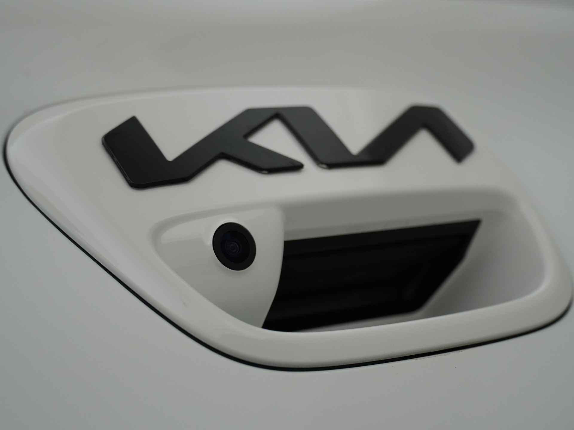 Kia Rio 1.0 T-GDi MHEV DynamicLine - Black Edition - Achteruitrijcamera - Apple CarPlay - Cruise Controle - Airco - Privacy Glass - LM-Velgen - Fabrieksgarantie tot 09-2030 - 40/53