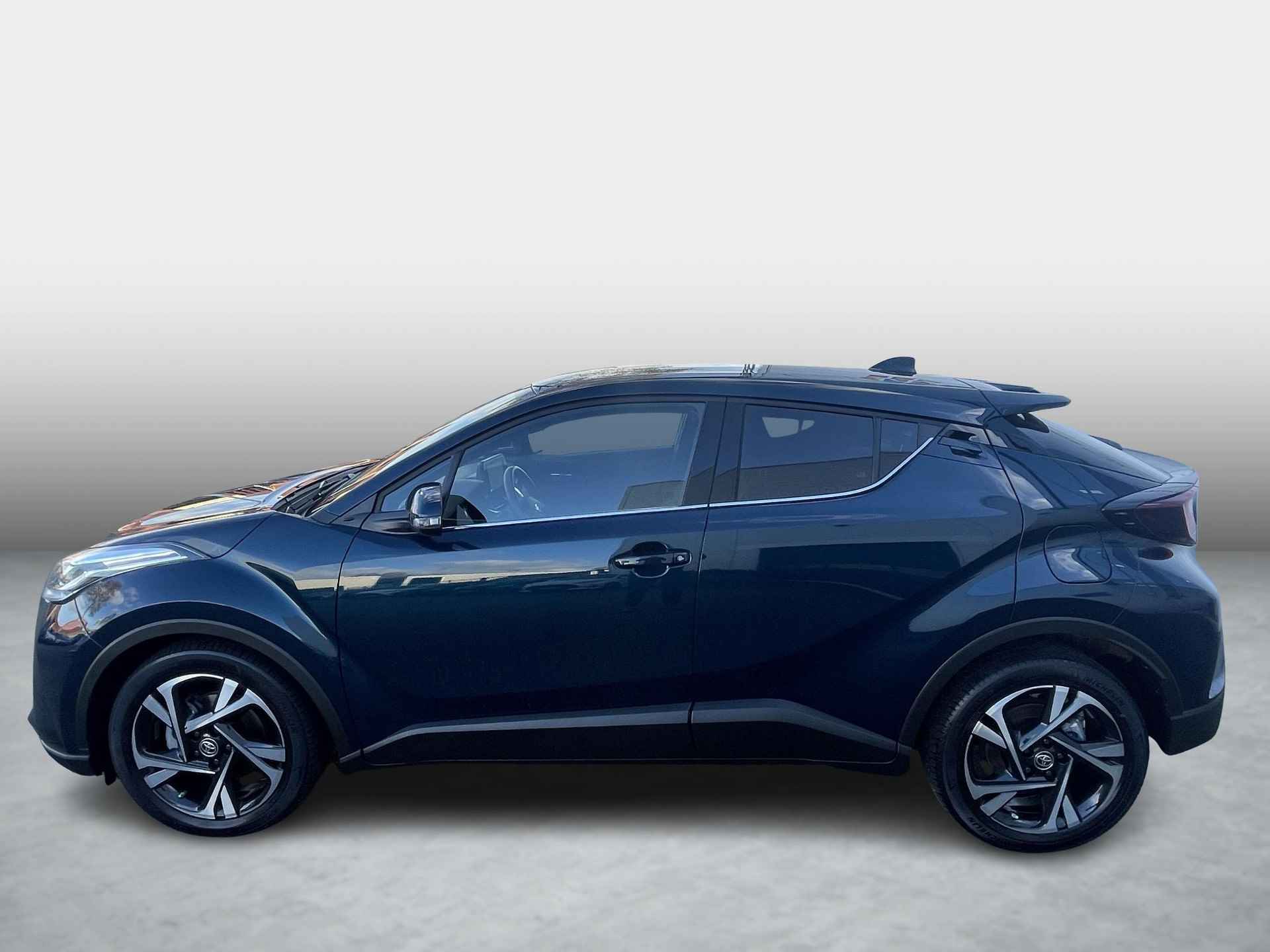 Toyota C-HR 1.8 Hybrid Dynamic - 2/30