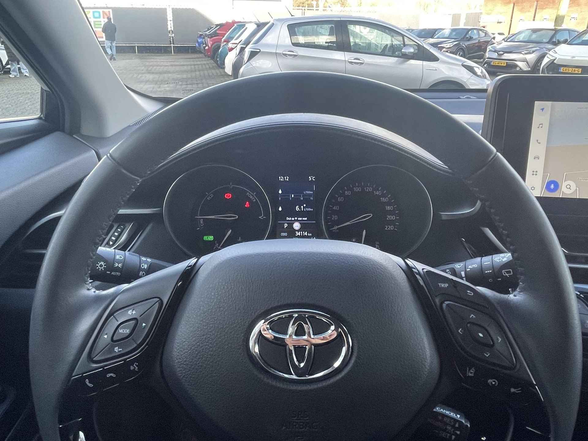 Toyota C-HR 1.8 Hybrid Dynamic - 11/30