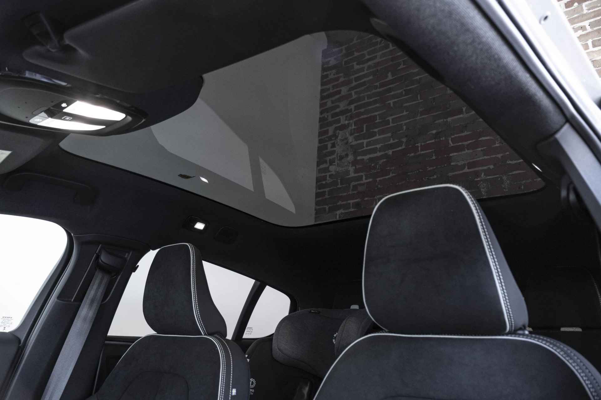 Volvo C40 Single Motor Extended Range Ultimate 82 kWh | Warmtepomp | Premium Audio | Parkeercamera | 20"Lichtmetalen Velgen | Nubuck interieur | Verwarmbare voorstoelen | Elektrisch bedienbare voorstoelen | Adaptive Cruise Control | Blind Spot - 36/45