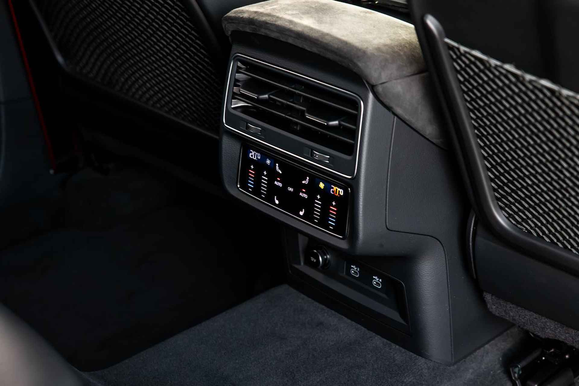 Audi RS Q8 4.0 TFSI 600pk Quattro | Keramisch | Panoramadak | Standkachel - 56/61