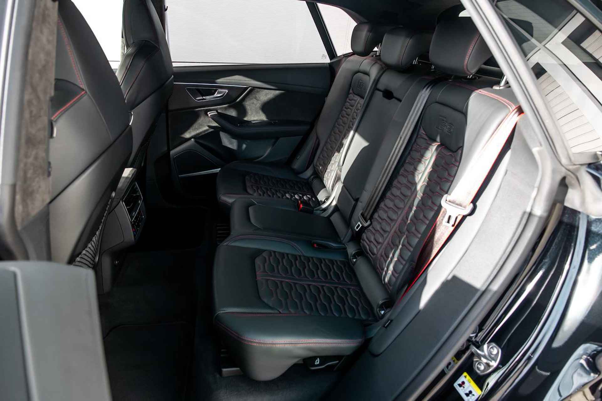 Audi RS Q8 4.0 TFSI 600pk Quattro | Keramisch | Panoramadak | Standkachel - 58/61