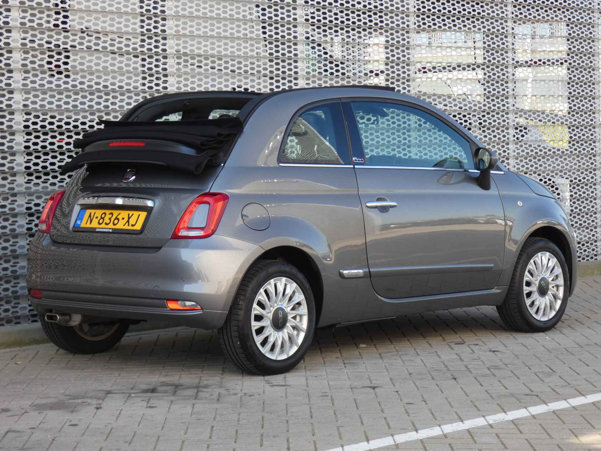 Fiat 500C 1.2 70PK Lounge Cabrio | Parkeerhulp | Cruise Control - 30/32