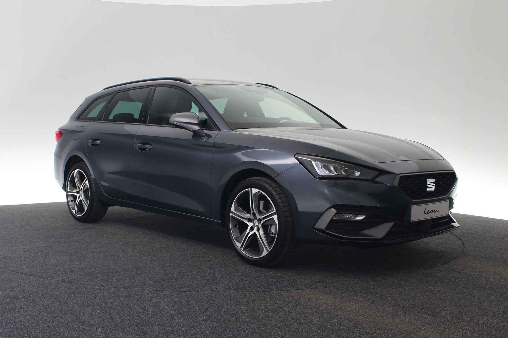 SEAT Leon Sportstourer FR First Edition 1.5 TSI eHybrid PHEV 150kW / 204 pk DSG | Camera | LED | Side Assist | ACC | 18 inch - 35/43