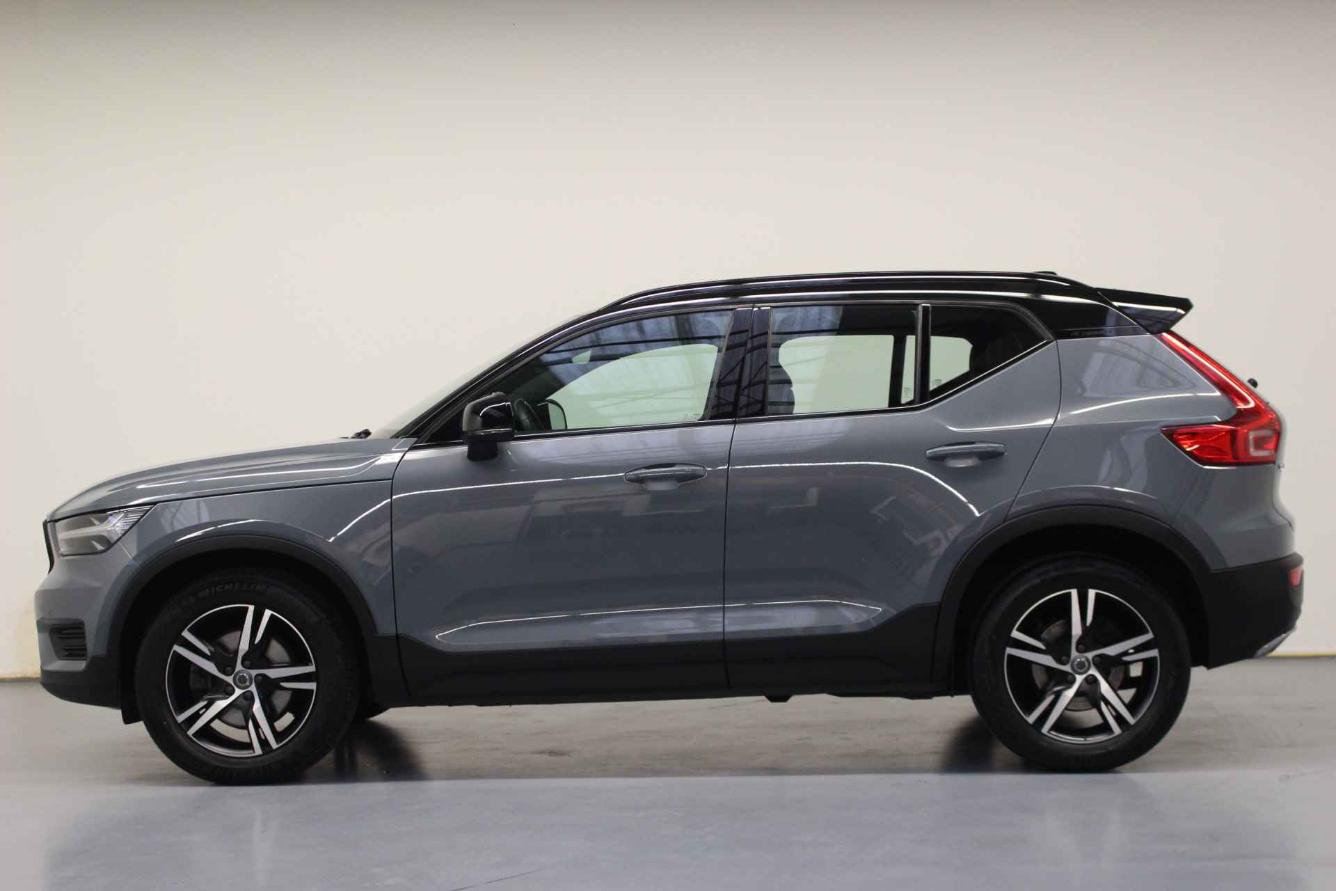 Volvo XC40 2.0 T4 R-Design Automaat | Rijklaarprijs | Harman Kardon | - 2/32