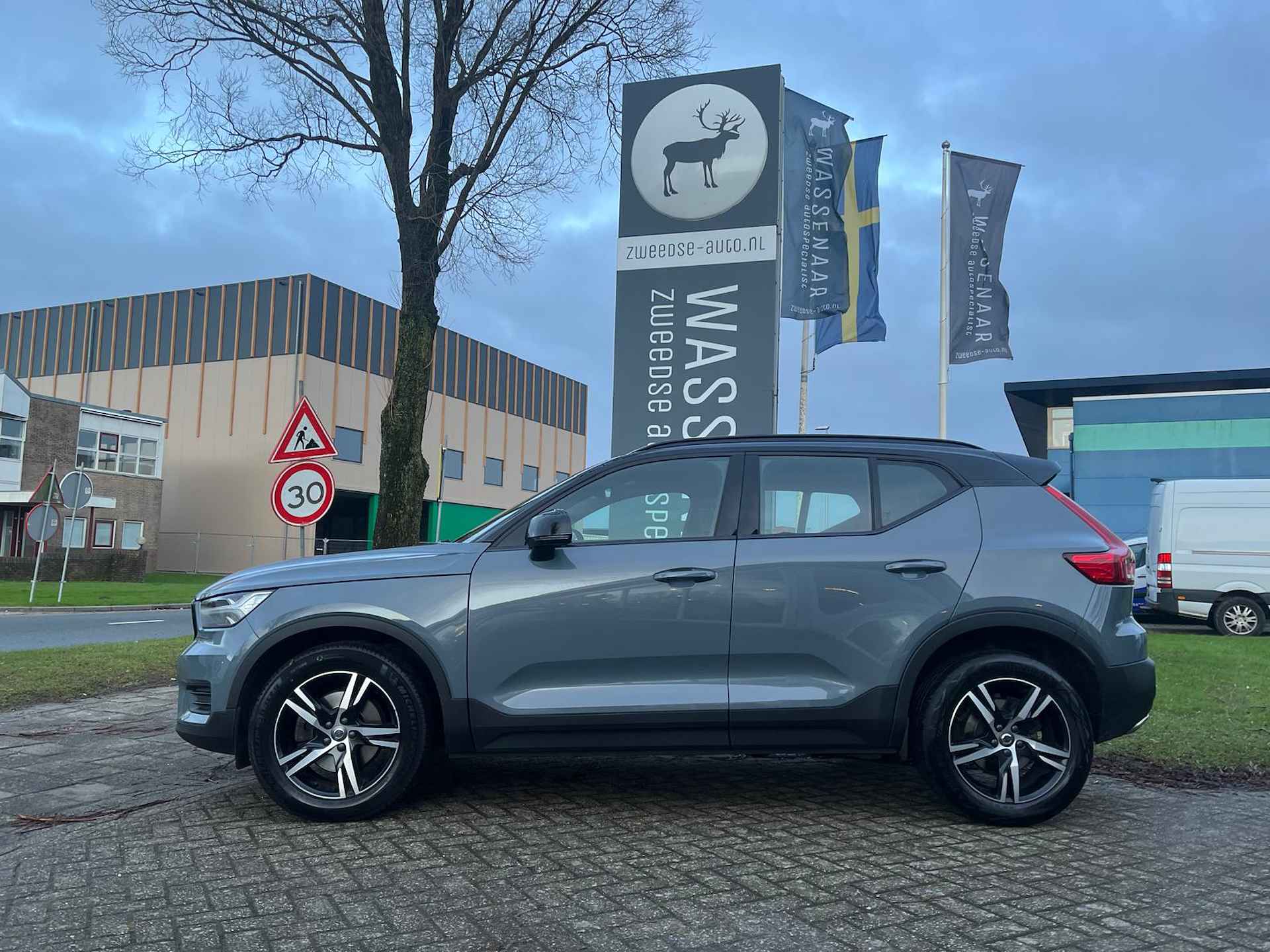 Volvo XC40 2.0 T4 R-Design Automaat | Rijklaarprijs | Harman Kardon | - 27/32