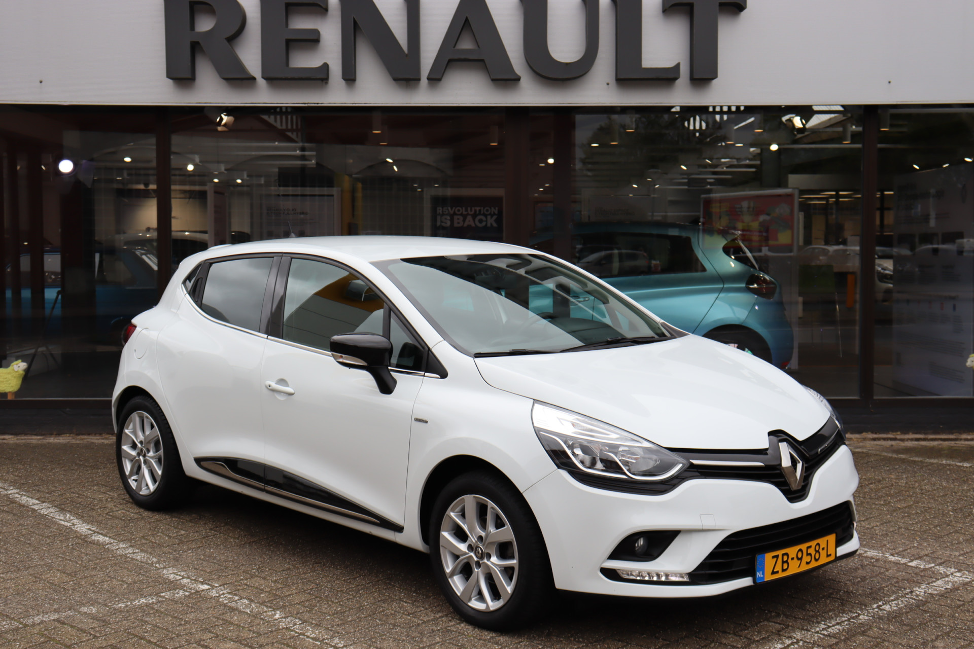 Renault Clio TCe 90pk Limited