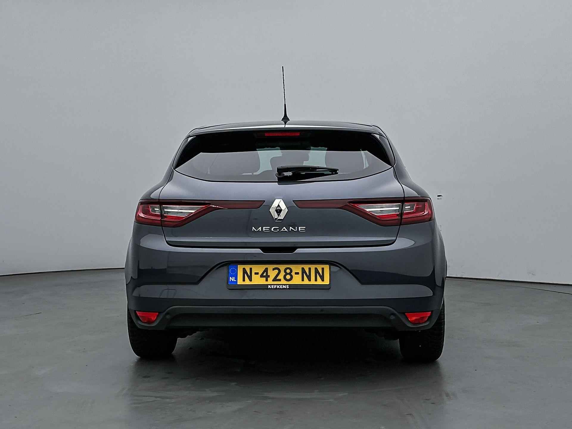 Renault Mégane Limited 140 pk Automaat | Navigatie | Achteruitrijcamera | Parkeersensoren Voor en Achter | Voorstoelen Verwarmd | Keyless Entry/Start | LED Dagrijverlichting | Airco | Cruise Control | 16" Lichtmetalen Velgen | Apple Carplay/Android Auto | - 8/38