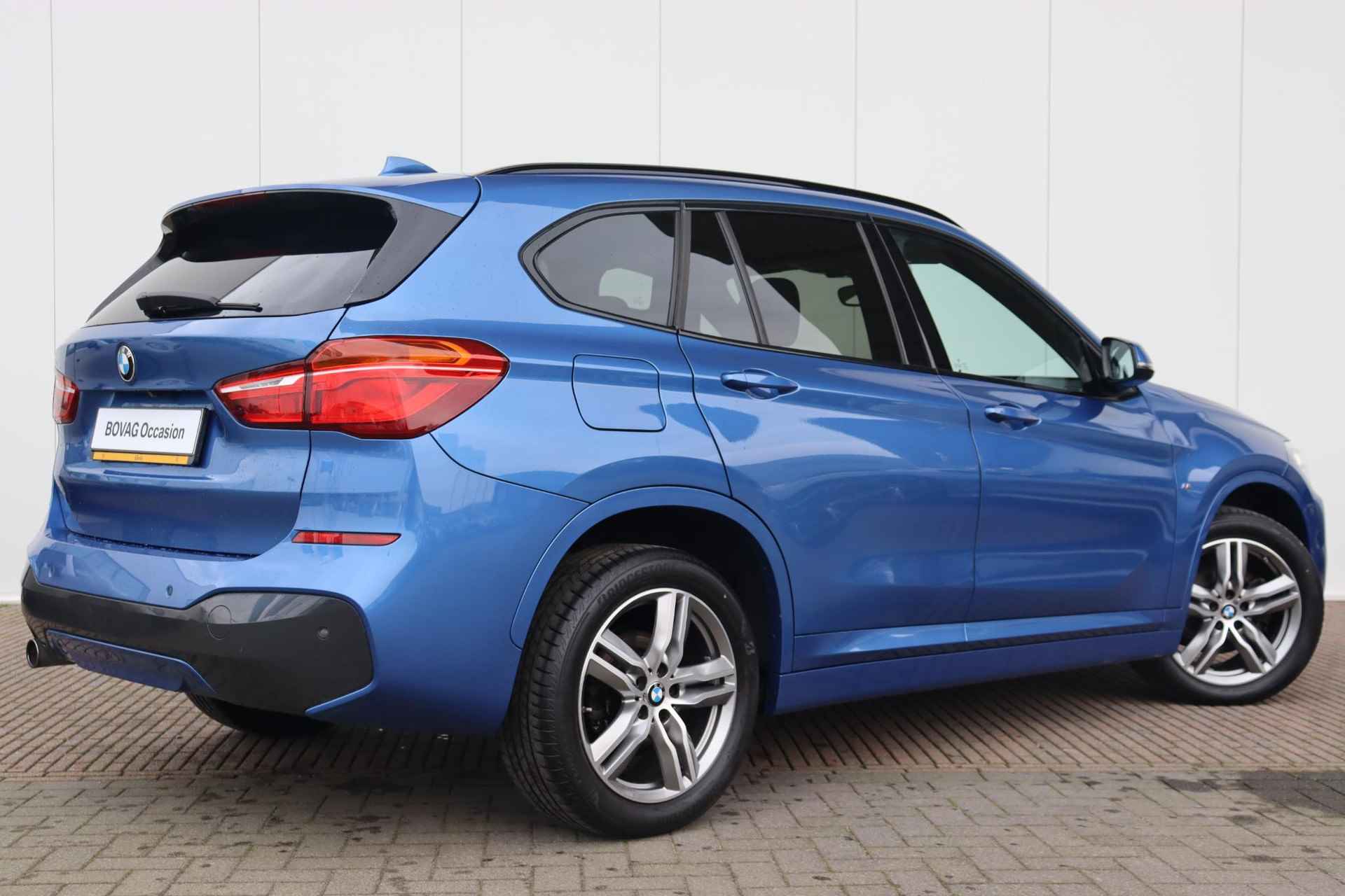 BMW X1 sDrive18i High Executive M-Sportpakket / Stoelverwarming / Achteruitrij camera / Electronic damping control - 6/33