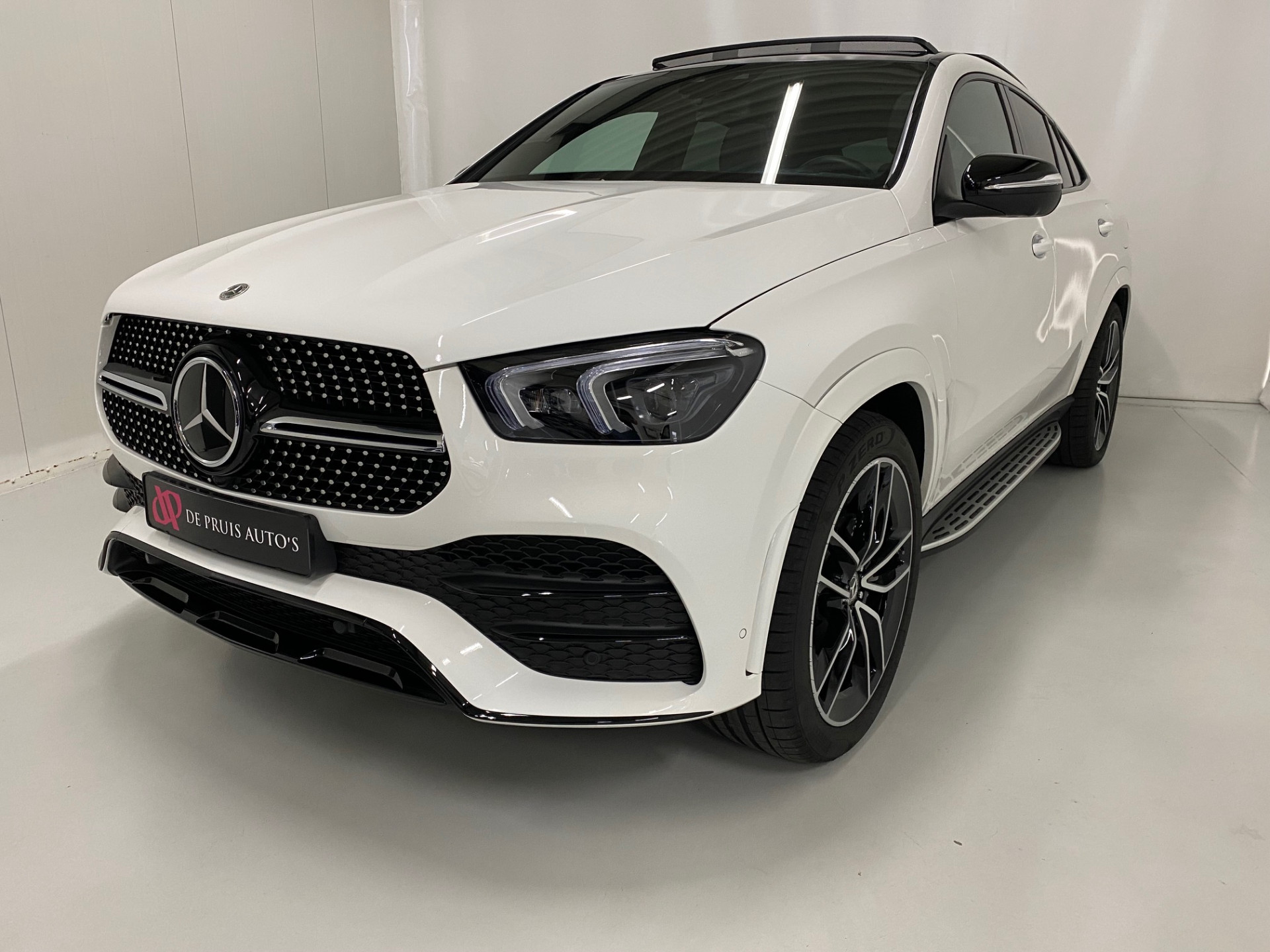 Mercedes-Benz GLE Coupé 350 e 4MATIC AMG 22 Inch HUD Luchtvering Burmester Trekhaak Night-pakket Matrix