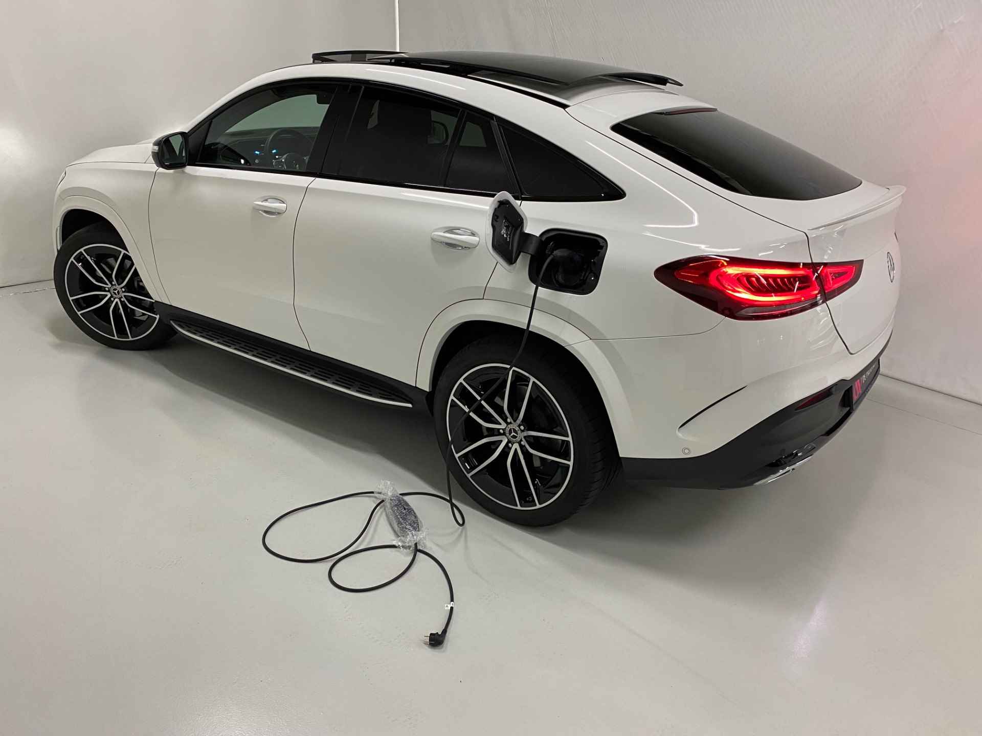 Mercedes-Benz GLE Coupé 350 e 4MATIC AMG 22 Inch HUD Luchtvering Burmester Trekhaak Night-pakket Matrix - 23/48