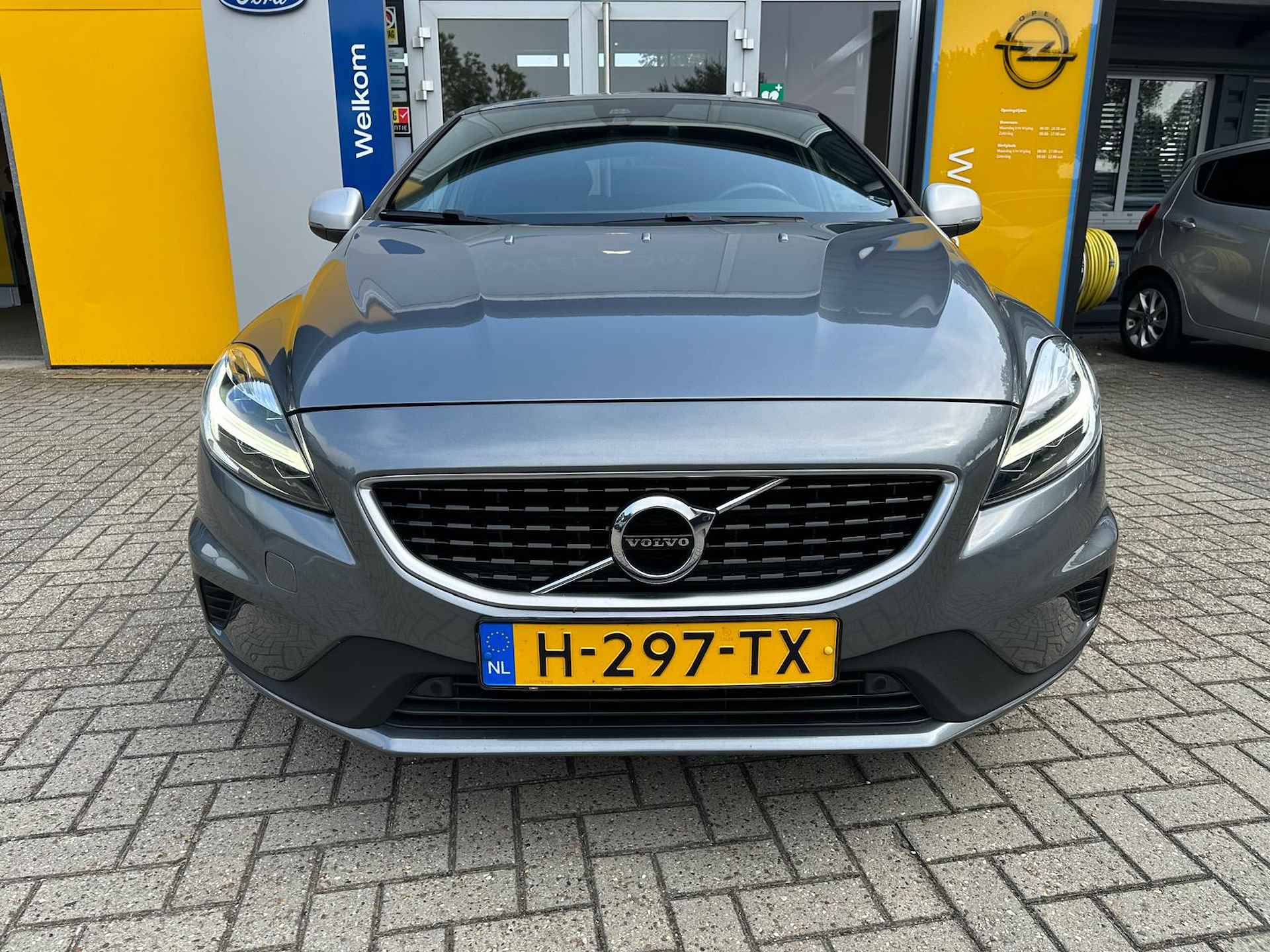 Volvo V40 1.5 T3 153PK AUT6 Polar+ Sport R-Design | STOELVERWARMING| HARMAN/KARDON| PANORAMADAK| DAB| CRUISE CONTROL| DEALERONDERHOUDEN - 10/39