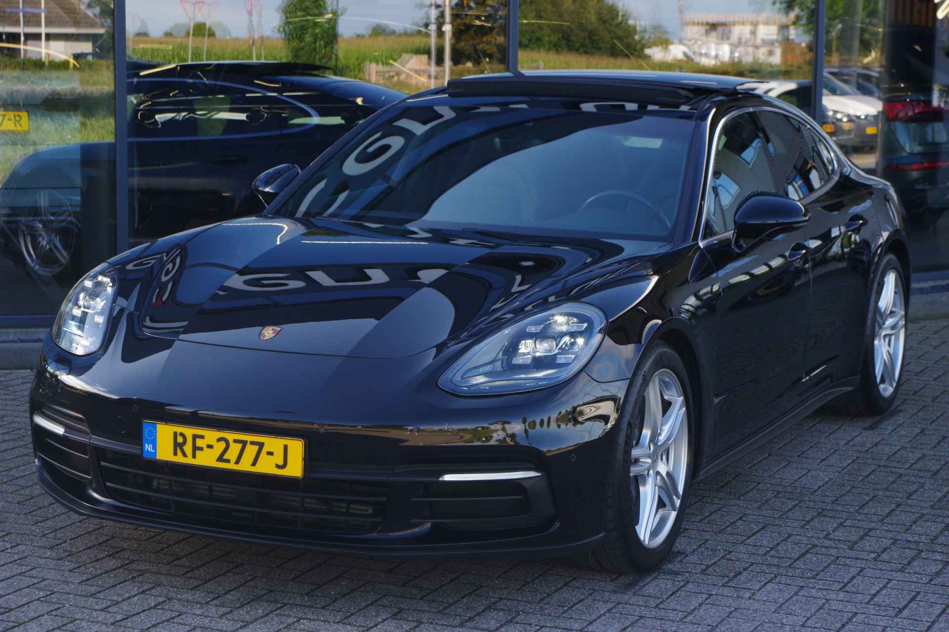 Porsche Panamera 3.0 4 330 PK, Panoramadak, 14-Wegs Comfortstoelen, PDLS LED, Luchtvering - 6/35