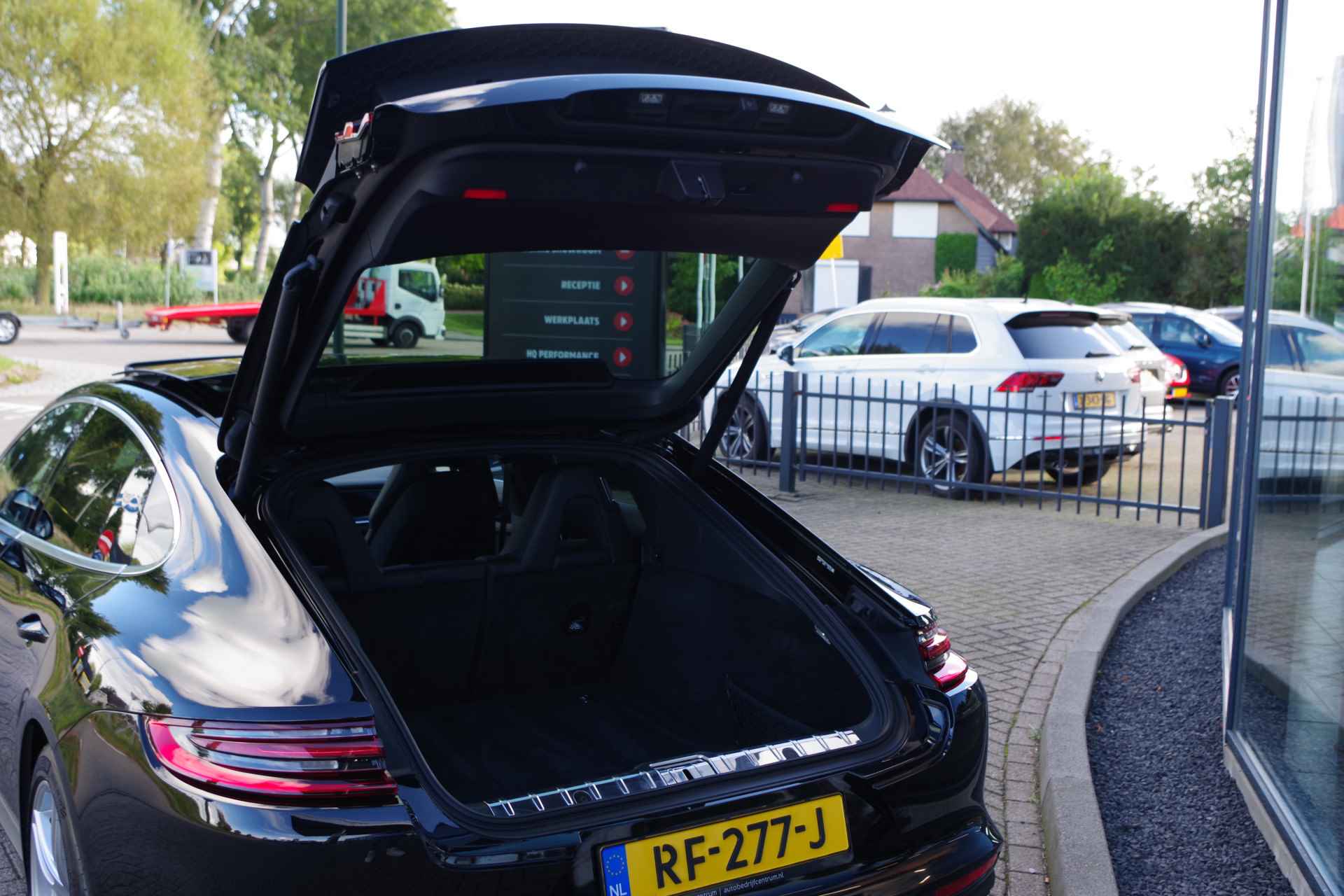 Porsche Panamera 3.0 4 330 PK, Panoramadak, 14-Wegs Comfortstoelen, PDLS LED, Luchtvering - 34/35