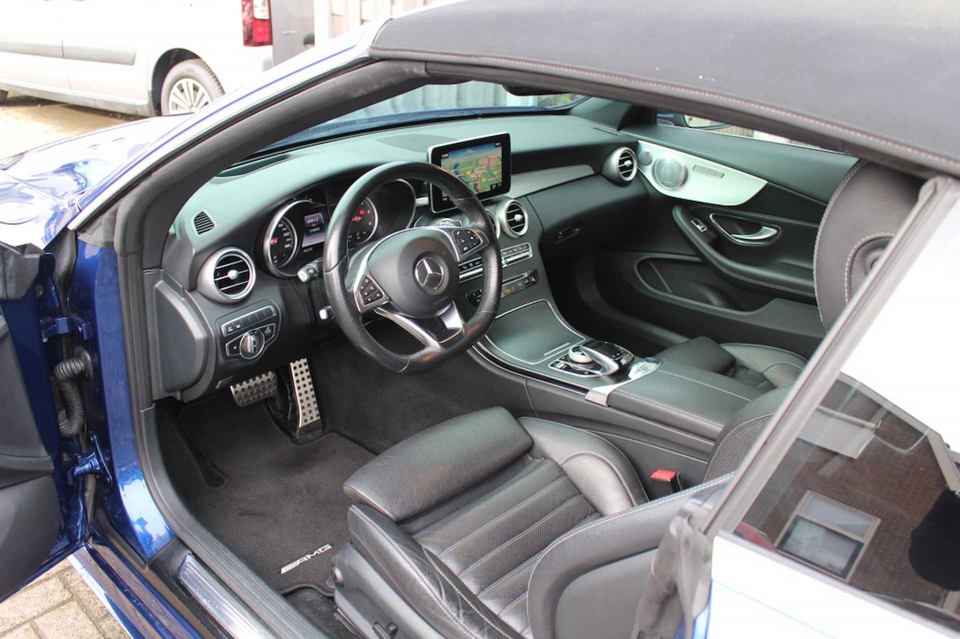Mercedes-benz C-klasse Cabrio 220 d Premium Plus AMG-line - 12/24