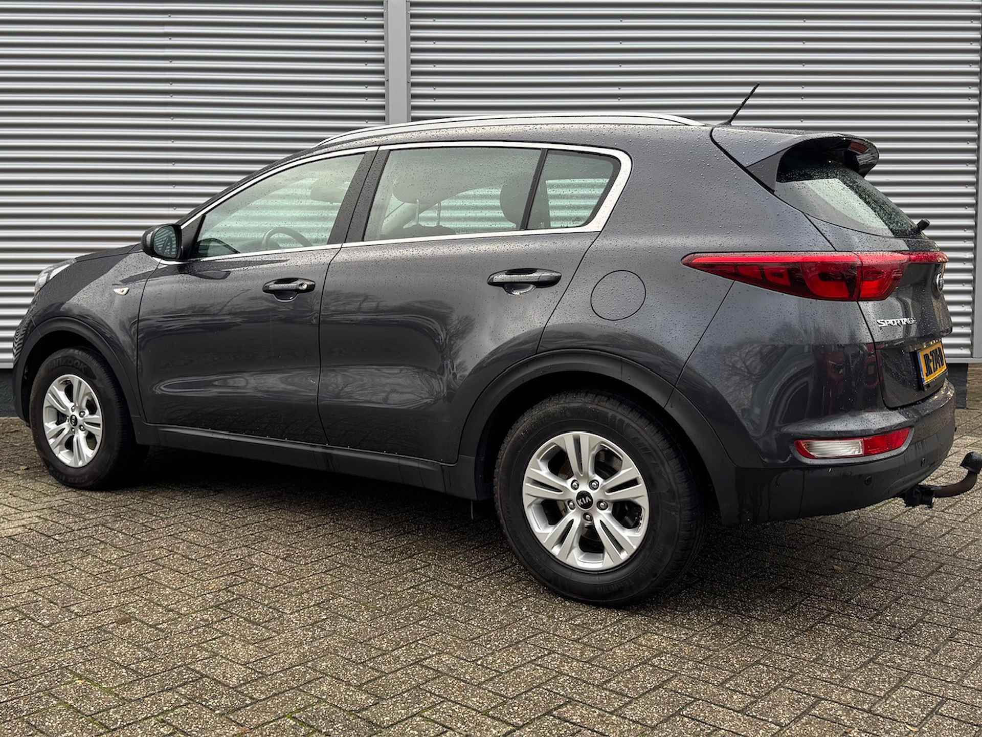 KIA Sportage 1.6 GDi 132pk ComfortLine | Trekhaak | Navigatie | Lichtmetalen Velgen | Airco | - 3/39