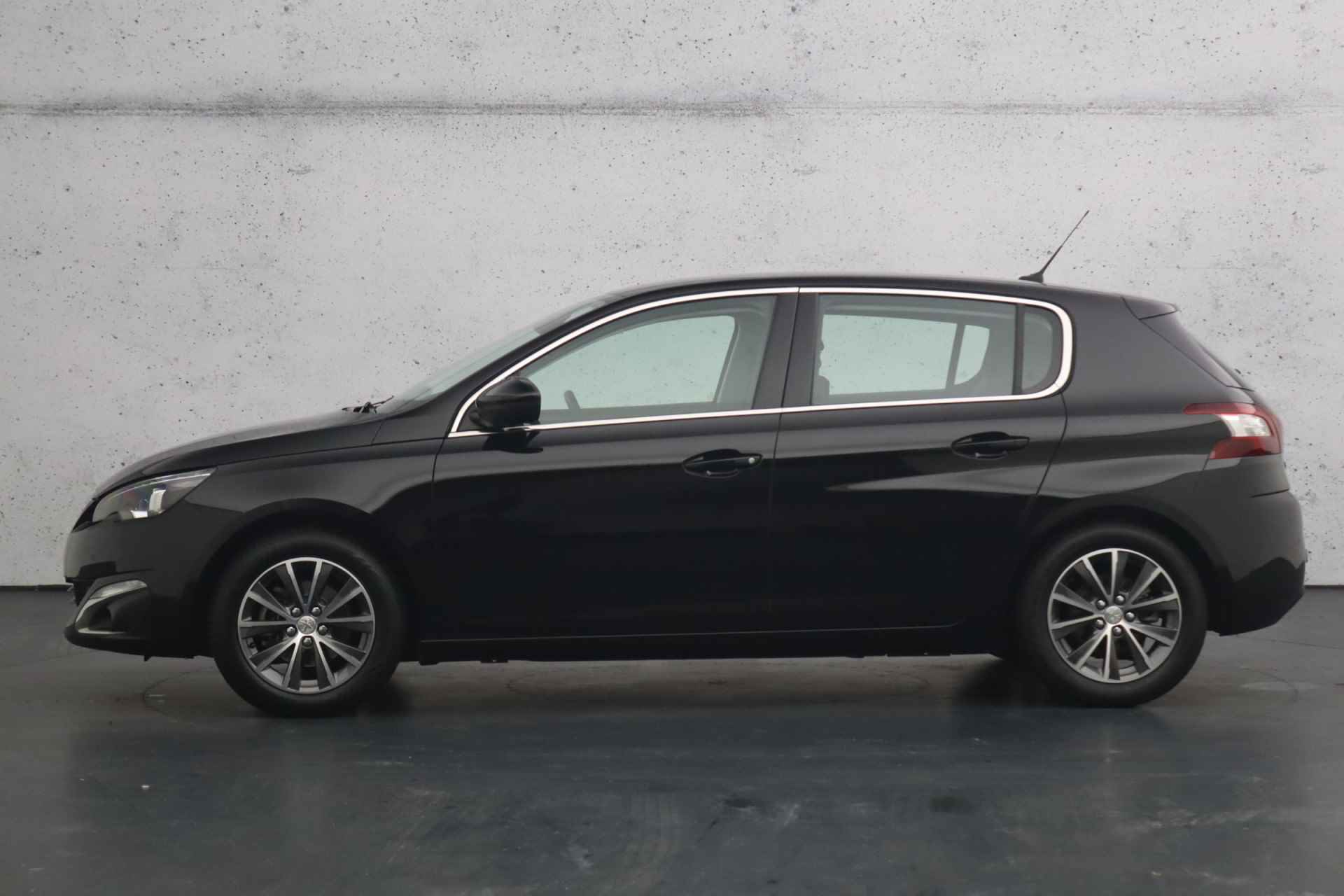 Peugeot 308 1.2 PureTech Allure | LED koplampen | Climate control | Cruise control | Parkeersensoren - 7/28