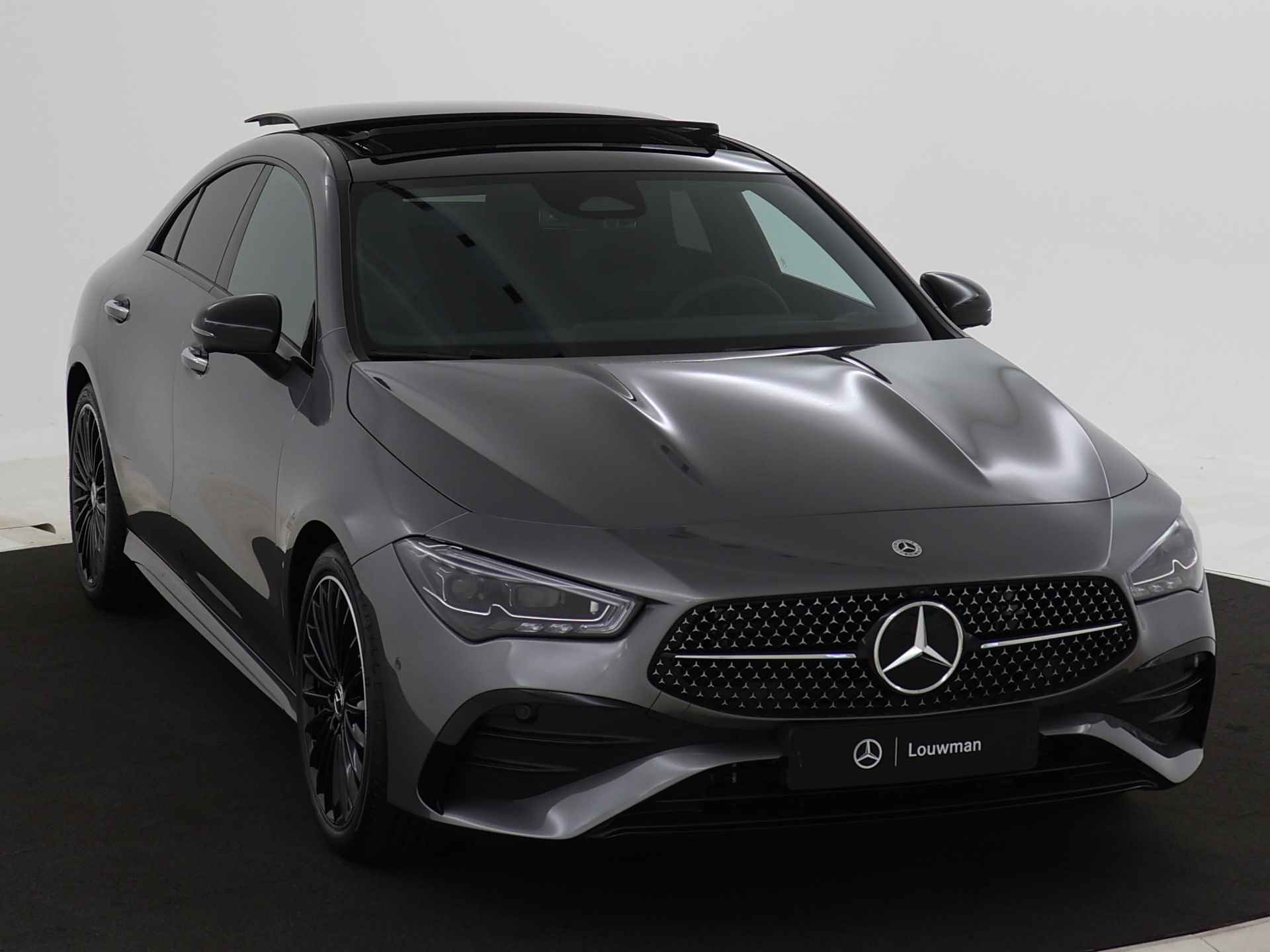 Mercedes-Benz CLA-Klasse 180 Star Edition AMG Line Plus | Nightpakket | Dodehoekassistent | Head-up display | KEYLESS GO-comfortpakket | USB pakket plus | Parkeerpakket met 360°-camera | Sfeerverlichting | Draadloos oplaadsysteem voor Smartphone | - 23/40