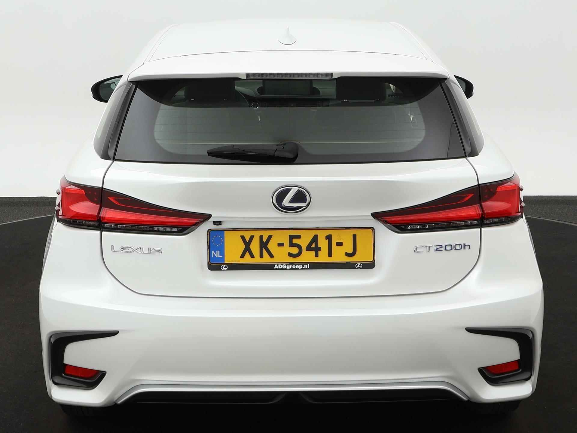 Lexus CT 200h | Premium Navigatie | Adaptive Cruise Control | Lane Assist - 21/32