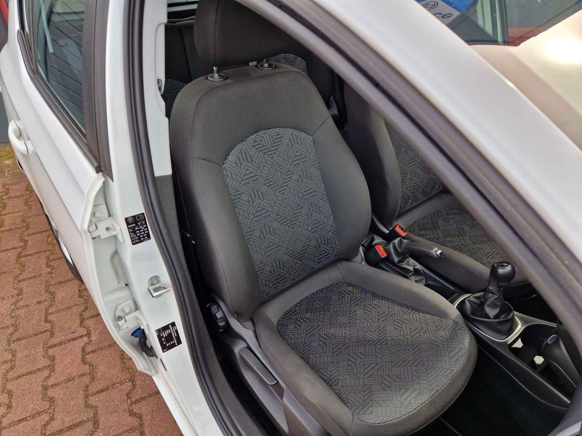 Opel Corsa 1.0 Turbo Edition 12 MND BOVAG GAR. | AIRCO | NAVI | PDC | DAB | CRUISE C. - 9/32