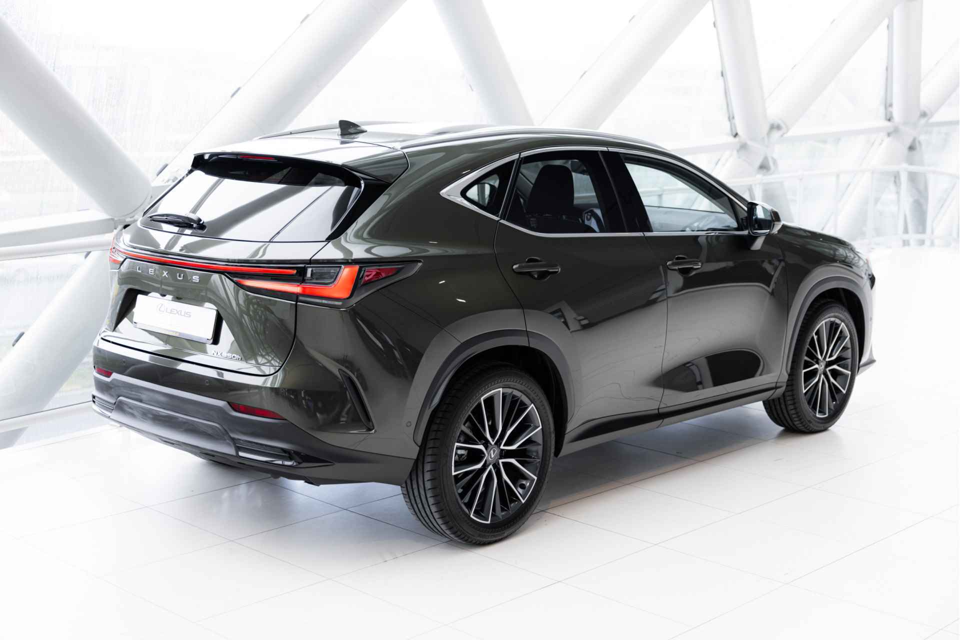 Lexus NX 350h AWD Executive Line | 4x4 | Achteruitrijcamera | Climate Control | Parkeersensoren | - 6/56