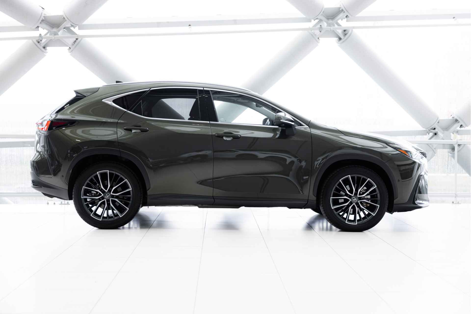 Lexus NX 350h AWD Executive Line | 4x4 | Achteruitrijcamera | Climate Control | Parkeersensoren | - 7/56