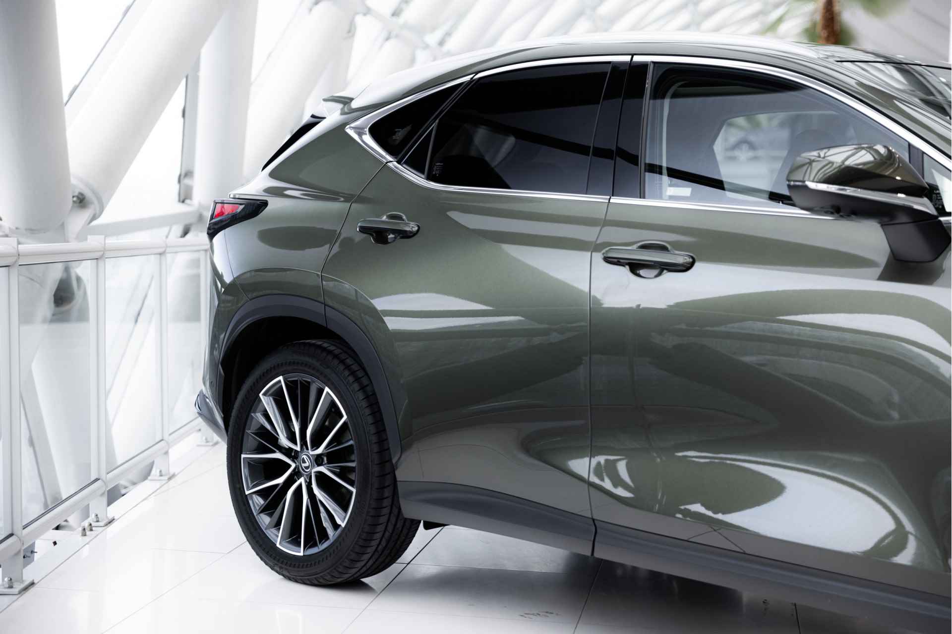 Lexus NX 350h AWD Executive Line | 4x4 | Achteruitrijcamera | Climate Control | Parkeersensoren | - 46/56