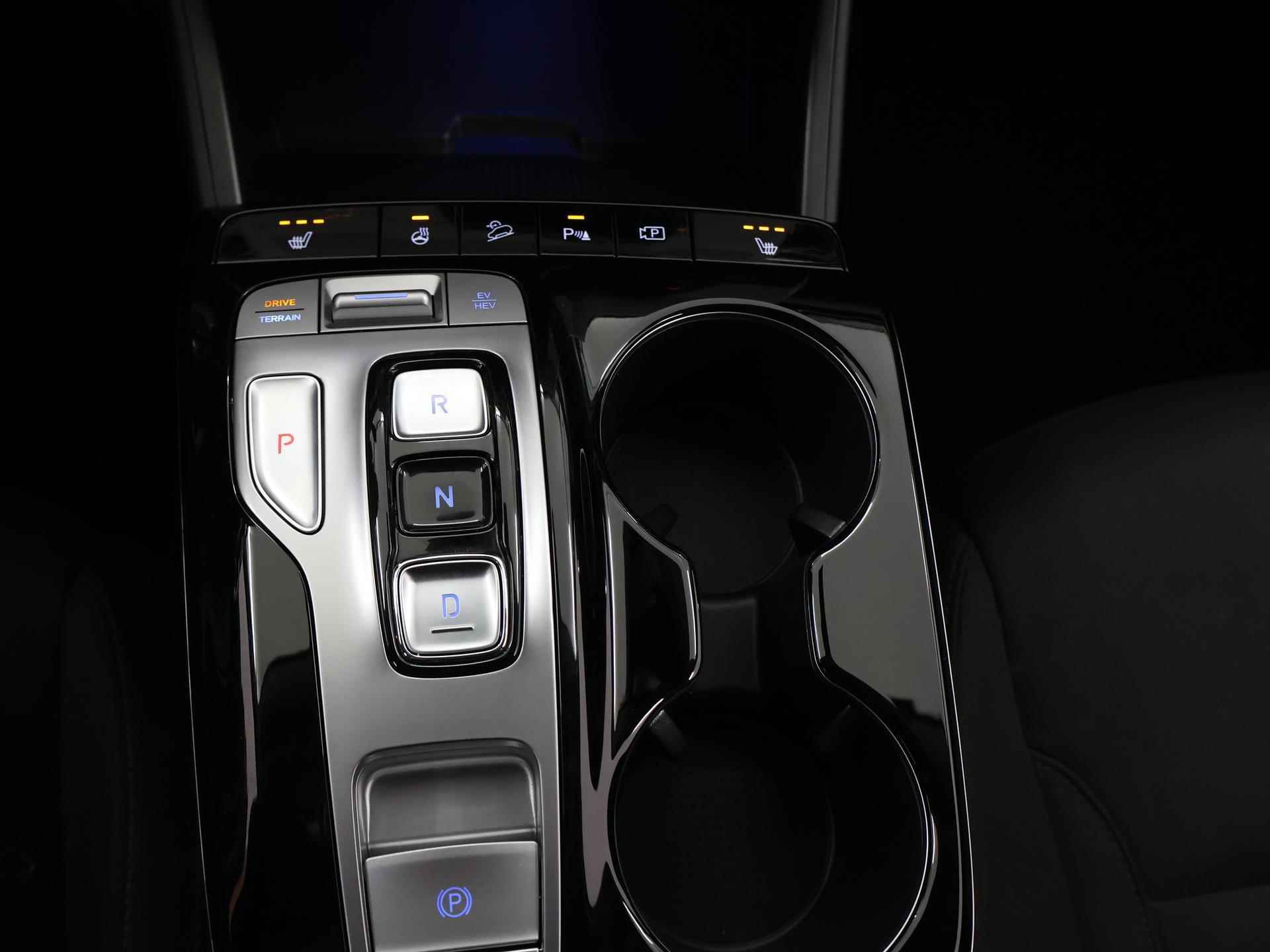 Hyundai Tucson 1.6 T-GDI PHEV Comfort Smart 4WD | Afneembare trekhaak | Adaptive Cruise Control | Stoel&Stuurverwarming | Navigatie | Parkeercamera | Climate Control | Lederen stuurwiel | Dodehoekdetectie | - 21/40