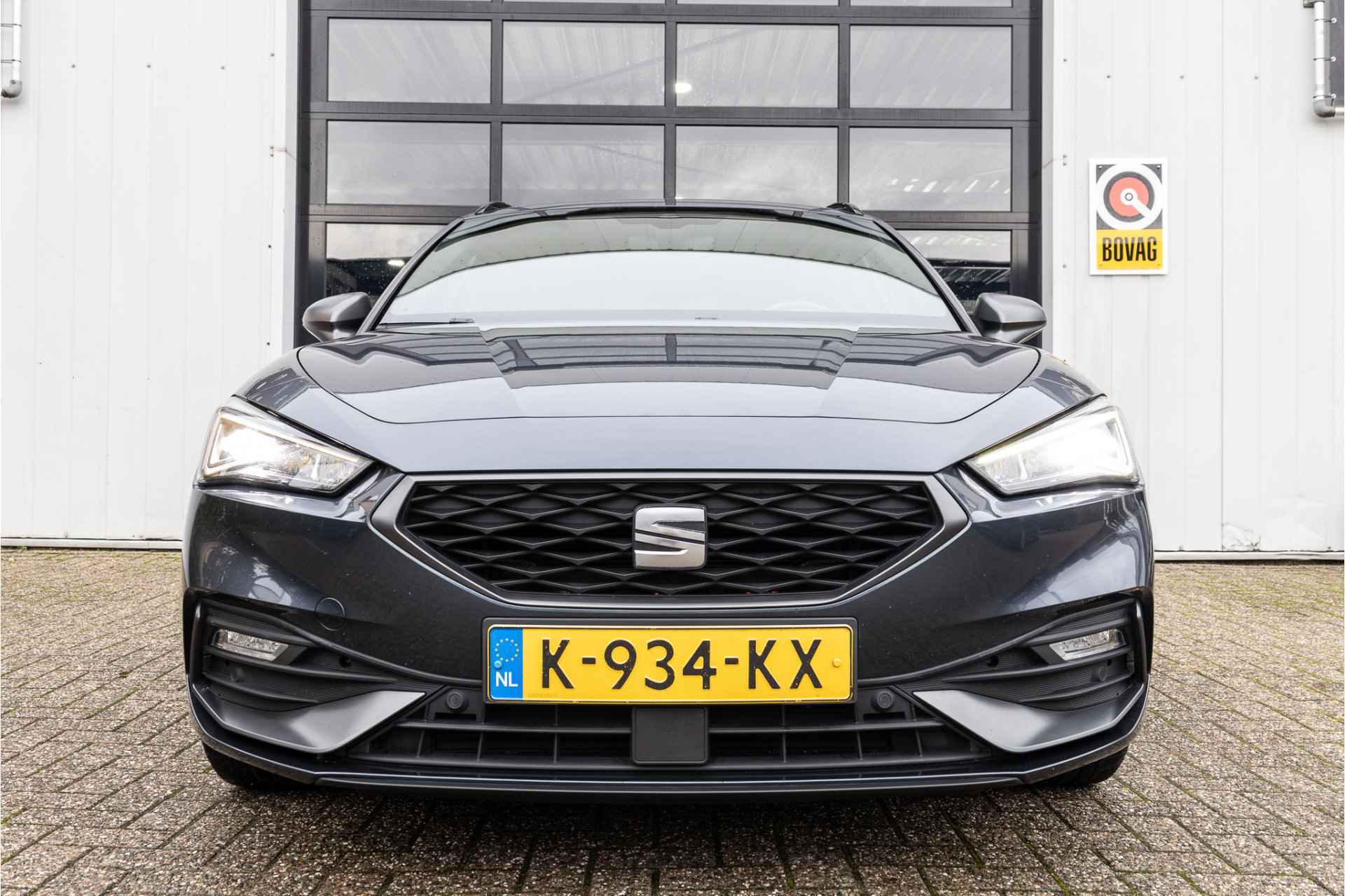 SEAT Leon Sportstourer 1.5 eTSI FR Launch Edition ✅NAV✅Trekhaak✅19inch✅CAM - 6/31