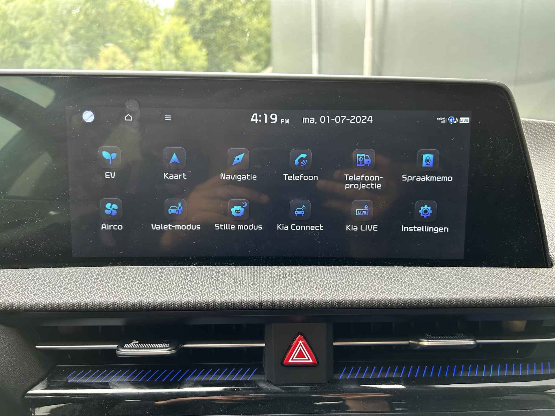 Kia EV6 Plus 77.4 kWh Apple Carplay | Navi | Addaptive Cruise Controle | BTW Auto | Vegan Lederen Bekleding | Stoel-stuurverwarming | Elektrisch bedienbare voorstoelen met geheugenfunctie Fabrieksgarantie t/m 4-1-2031 - 20/36