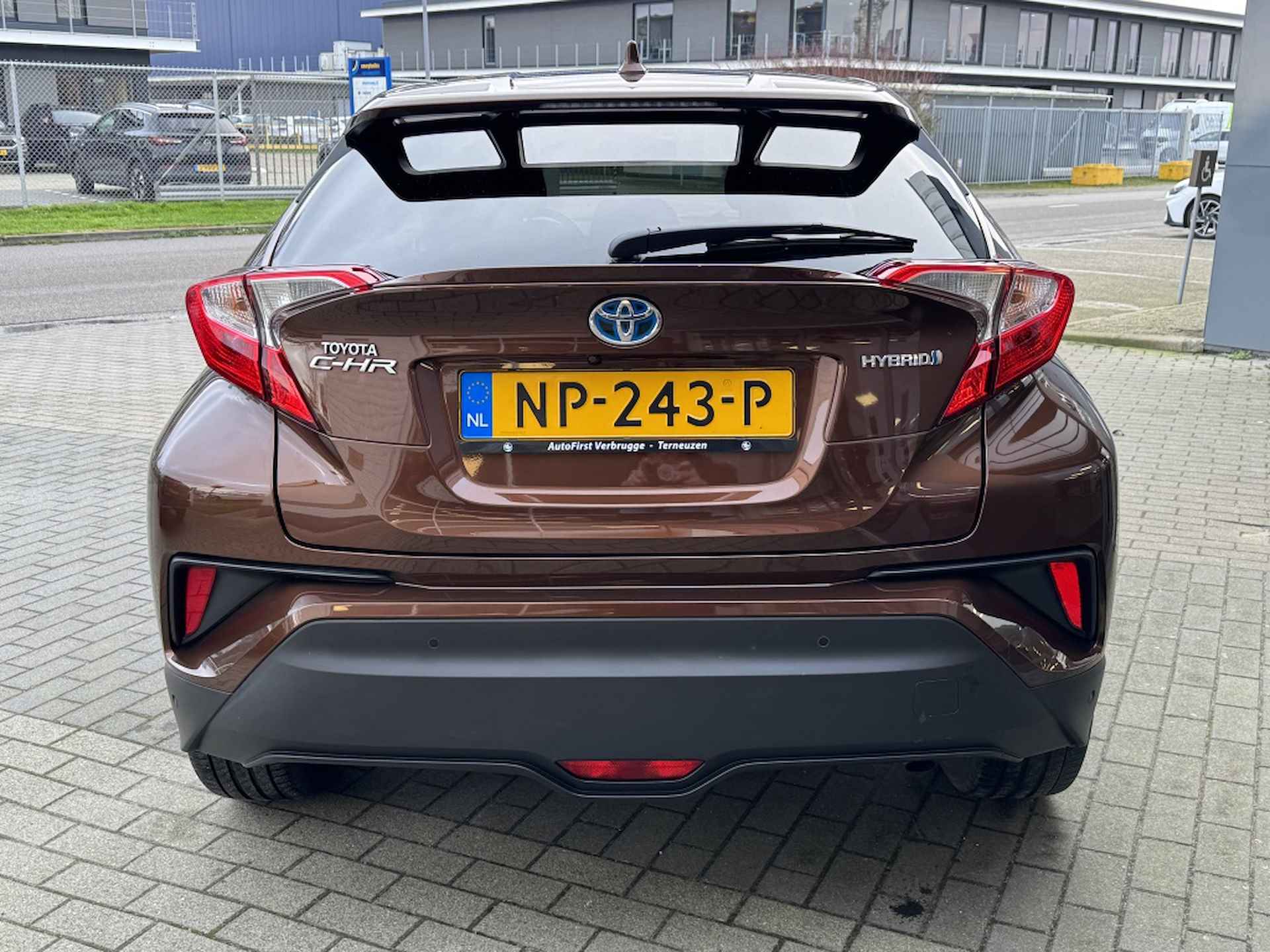 Toyota C-HR 1.8 Hybrid Executive | Dealer onderhouden | 1e eigenaar | Naviga - 5/30