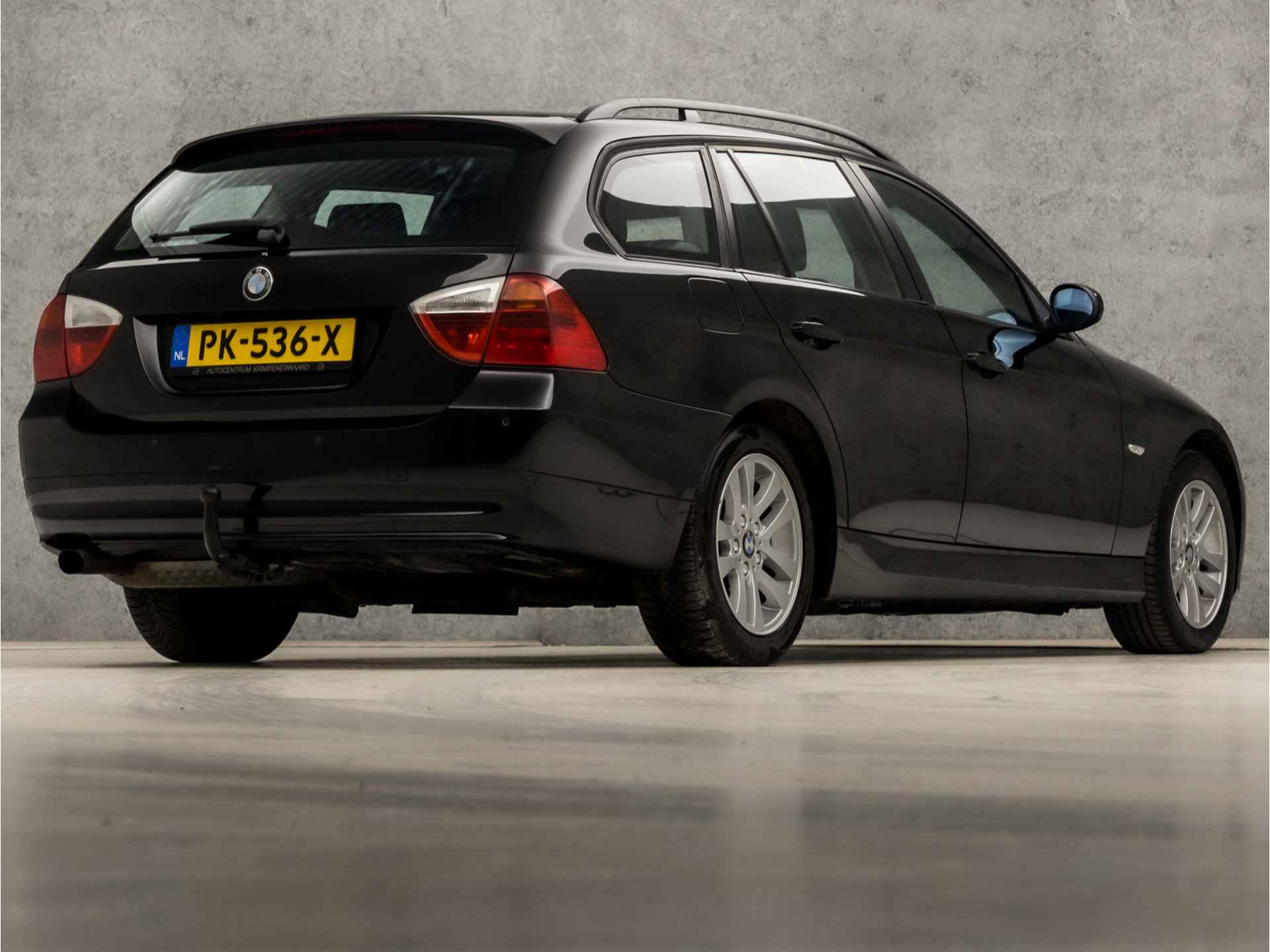 BMW 3 Serie Touring 318i Sport (CLIMATE, TREKHAAK, STUURWIEL MULTIFUNCTIONEEL, PARKEERSENSOREN, SPORTSTOELEN, TREKHAAK, NIEUWE APK, NIEUWSTAAT) - 5/30