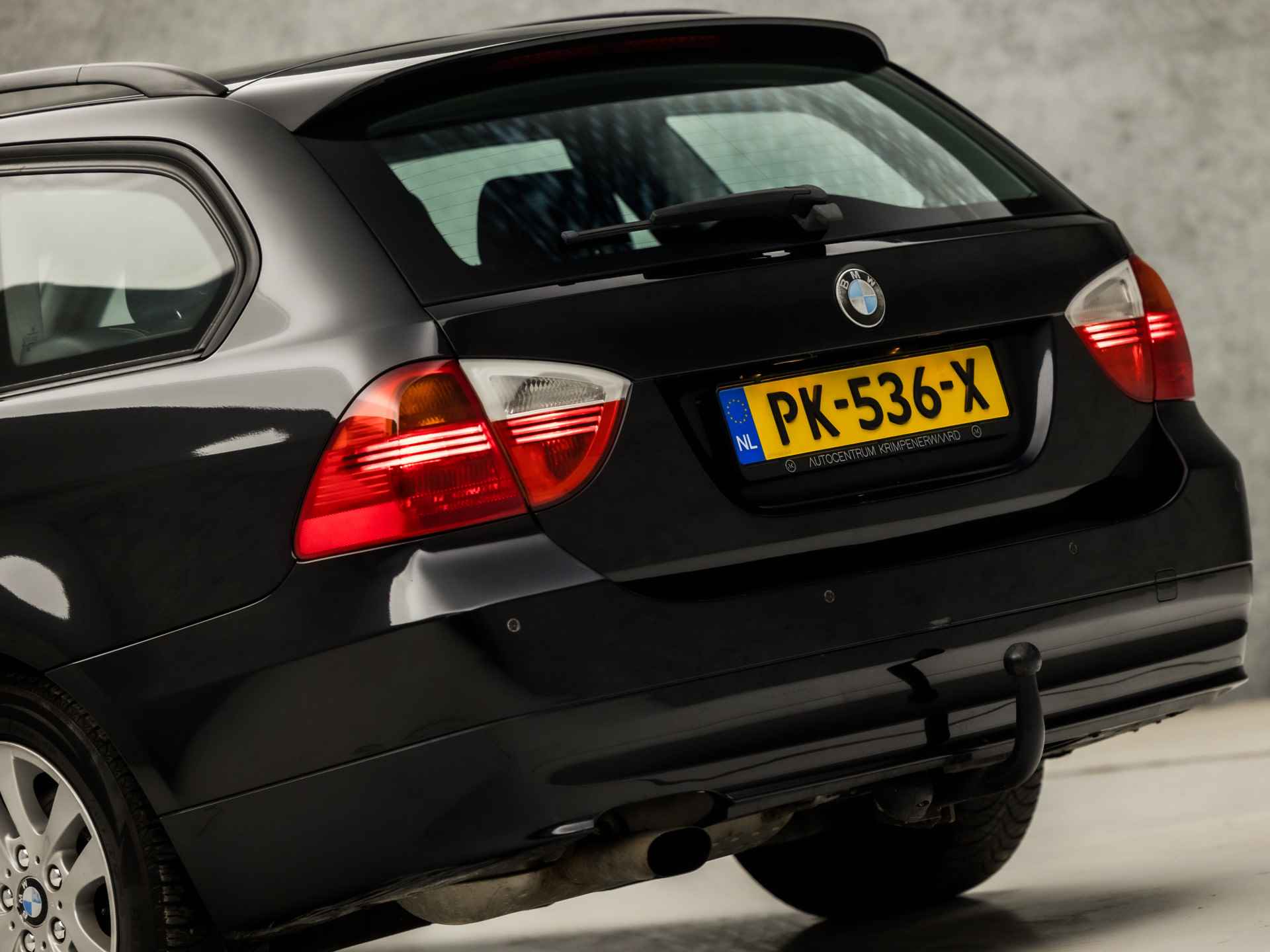 BMW 3 Serie Touring 318i Sport (CLIMATE, TREKHAAK, STUURWIEL MULTIFUNCTIONEEL, PARKEERSENSOREN, SPORTSTOELEN, TREKHAAK, NIEUWE APK, NIEUWSTAAT) - 10/30