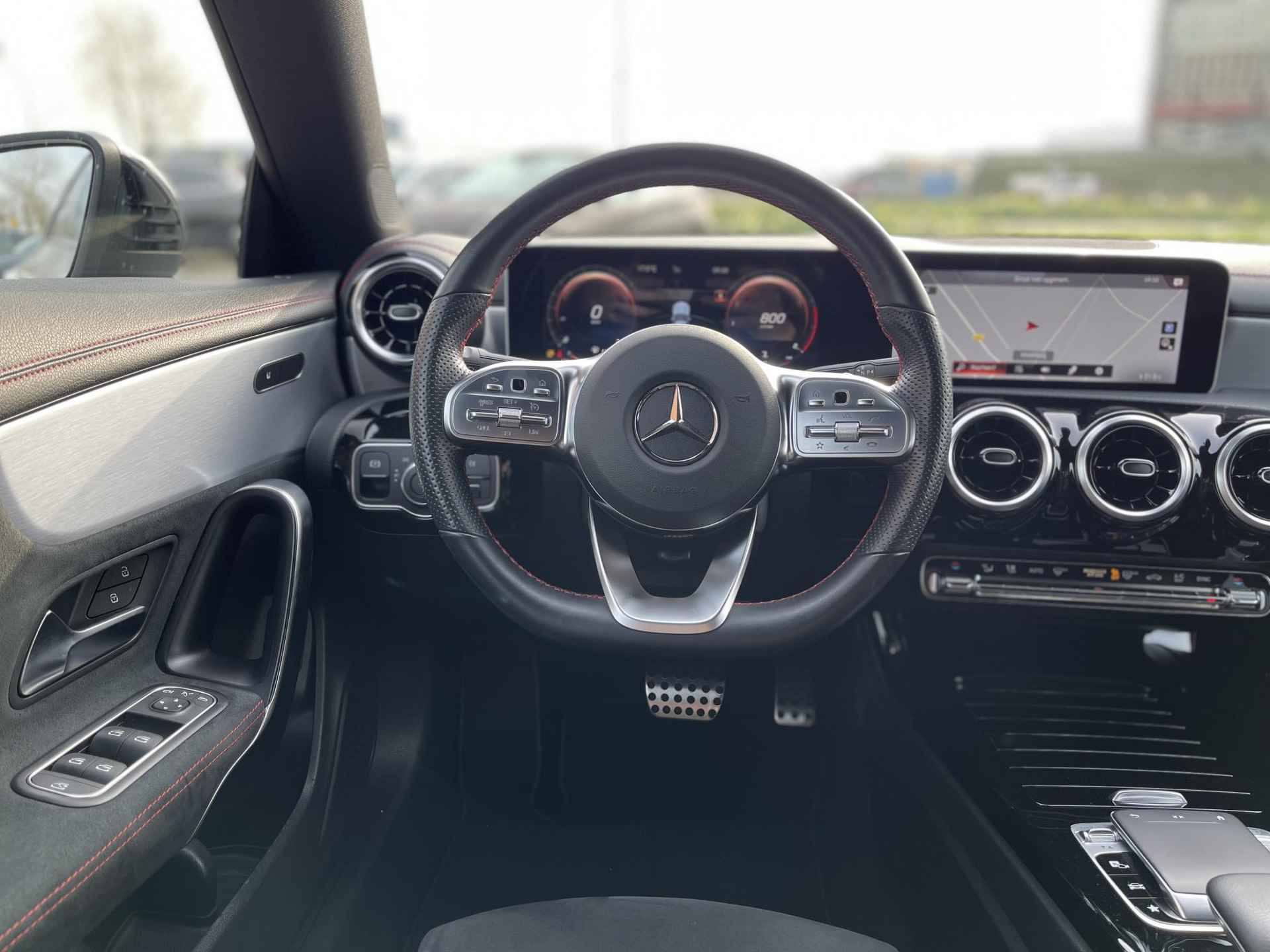 Mercedes-Benz CLA-klasse 180 Advantage AMG-Line | Navigatie | Camera | Stoelverwarming | Apple Carplay/Android Auto | LED Koplampen | Rijklaarprijs! - 14/26