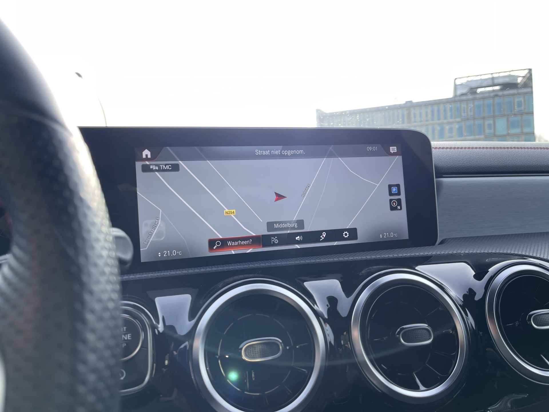 Mercedes-Benz CLA-klasse 180 Advantage AMG-Line | Navigatie | Camera | Stoelverwarming | Apple Carplay/Android Auto | LED Koplampen | Rijklaarprijs! - 16/26