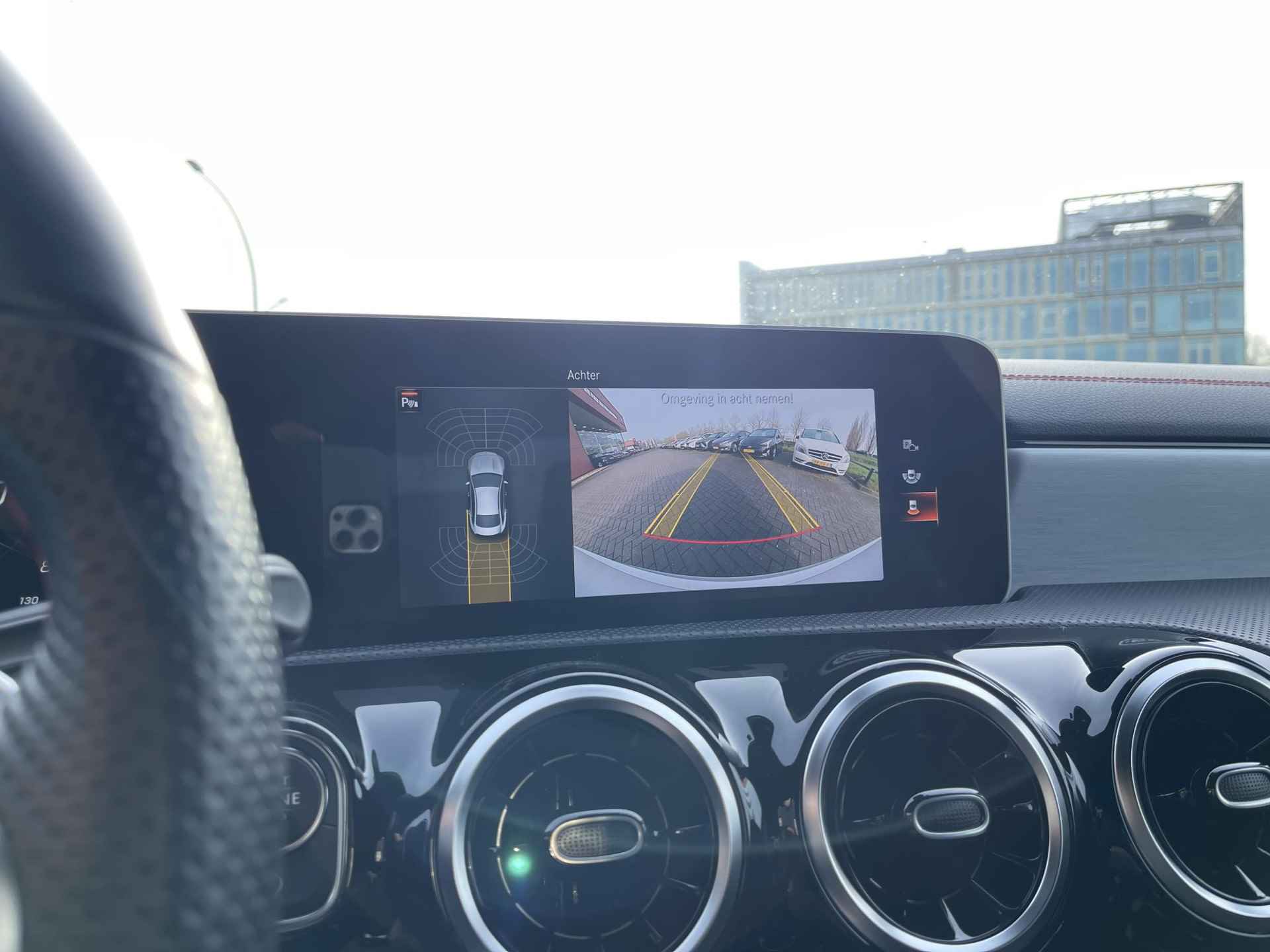 Mercedes-Benz CLA-klasse 180 Advantage AMG-Line | Navigatie | Camera | Stoelverwarming | Apple Carplay/Android Auto | LED Koplampen | Rijklaarprijs! - 17/26